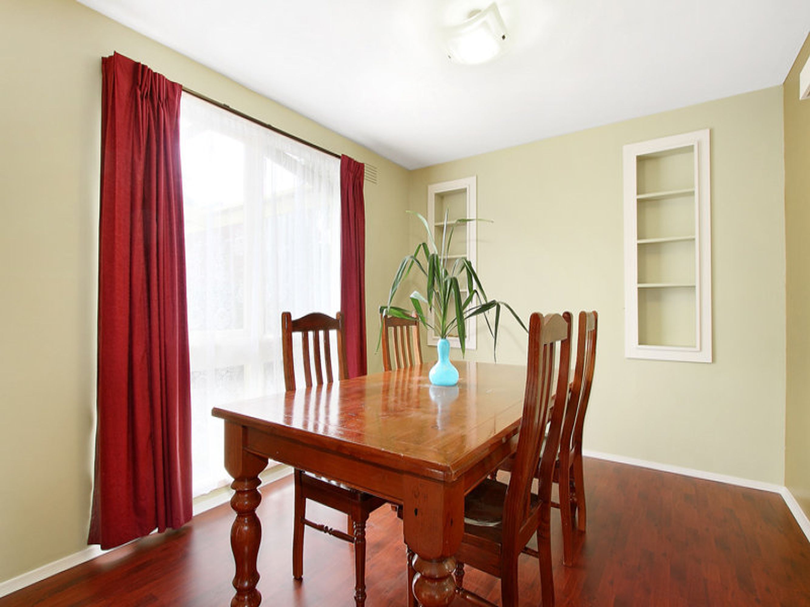 7 Carnaby Way, Springvale South - Thumbnail 2