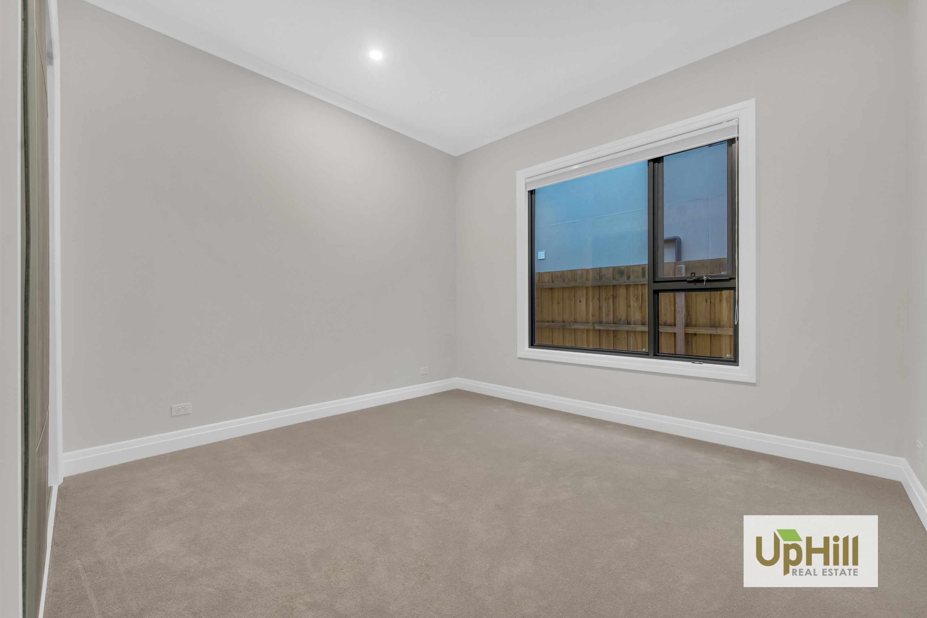 36 Gallant Drive, Clyde North - Thumbnail 7