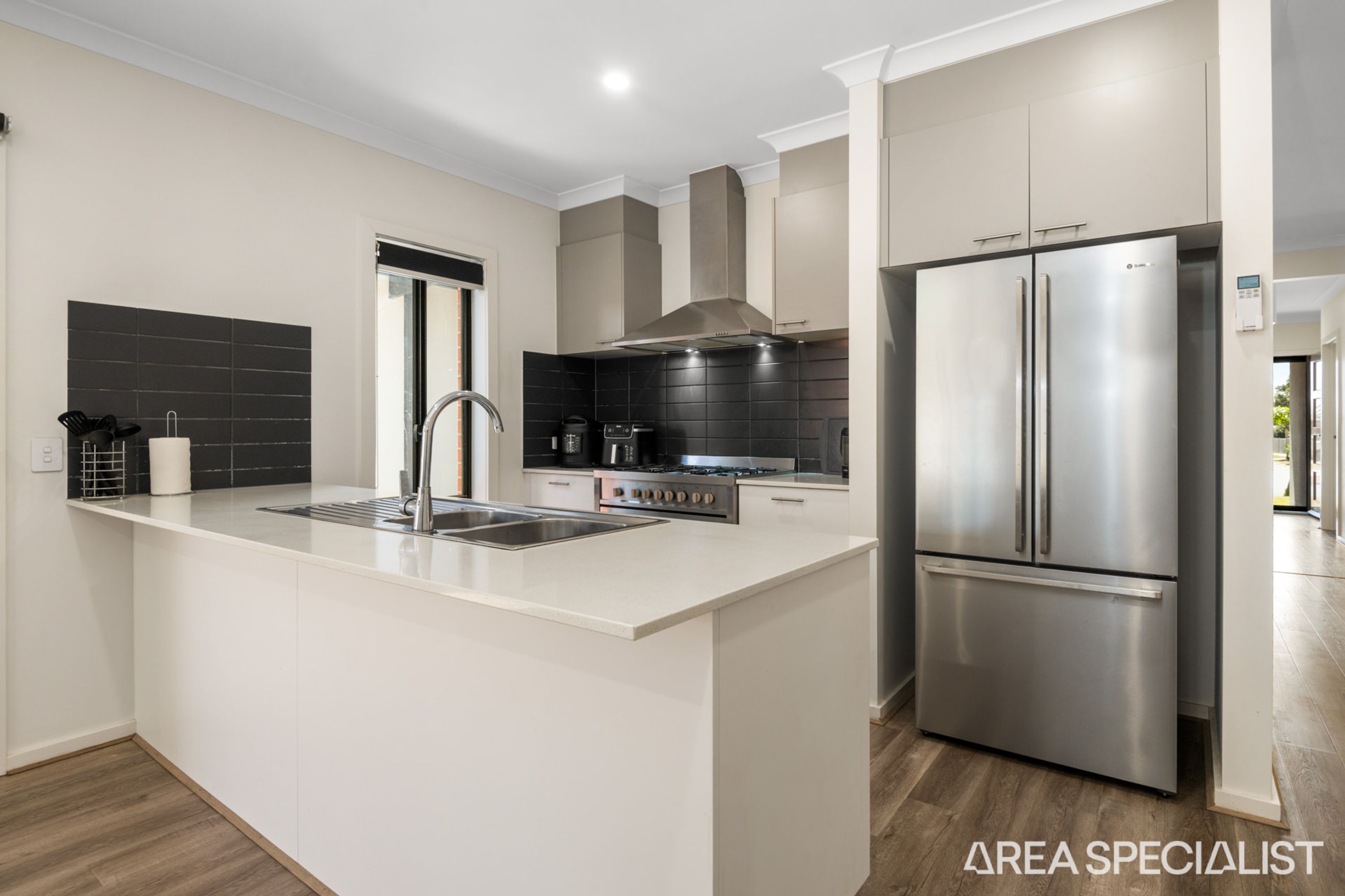 27 Worn Road, Charlemont, VIC 3217, Charlemont - Thumbnail 4