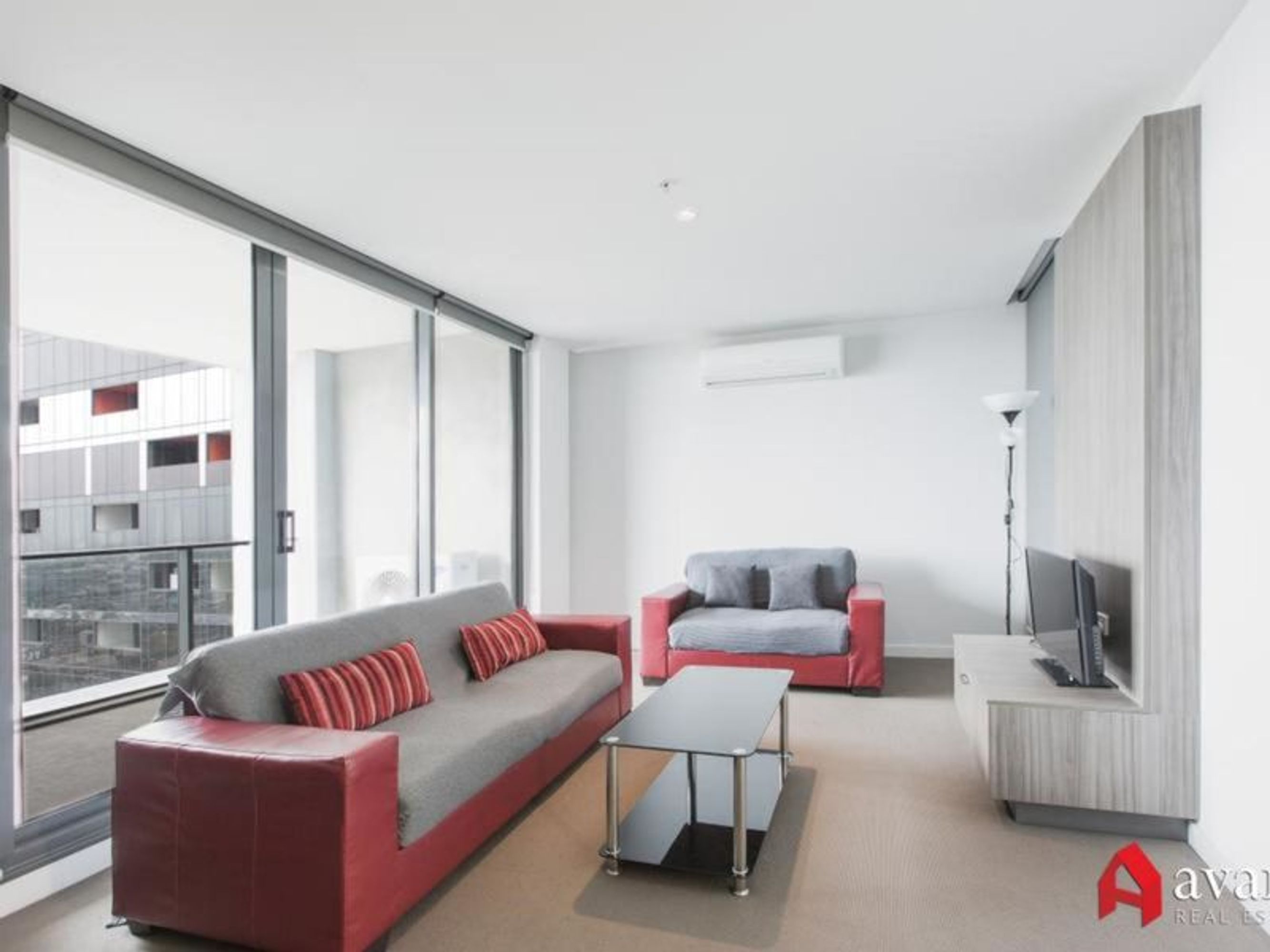 4002/220 Spencer Street, Melbourne - Thumbnail 2