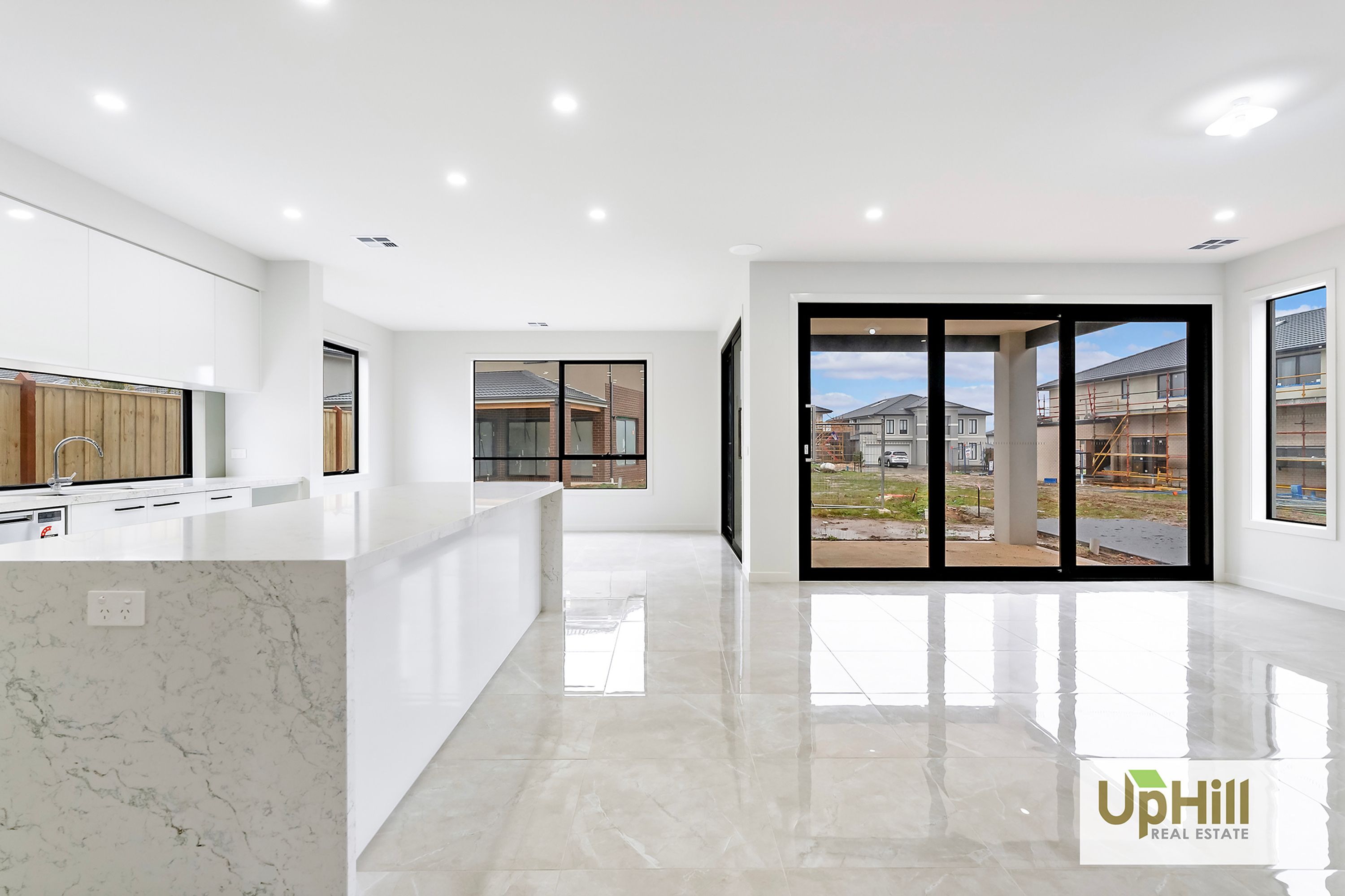 13 Berrenda Street, Clyde North - Thumbnail 6