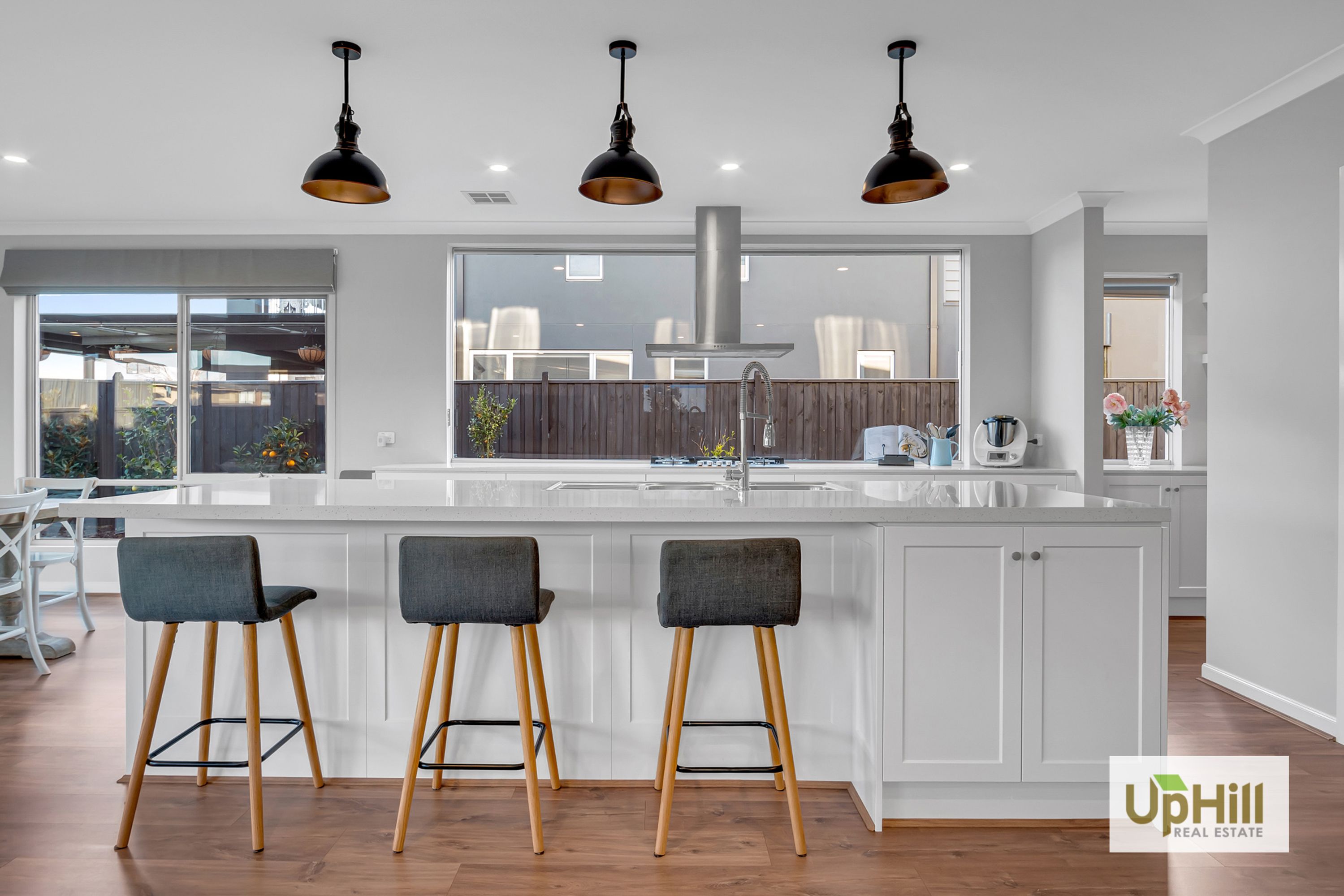 4 Salamanca Drive, Clyde North - Thumbnail 7
