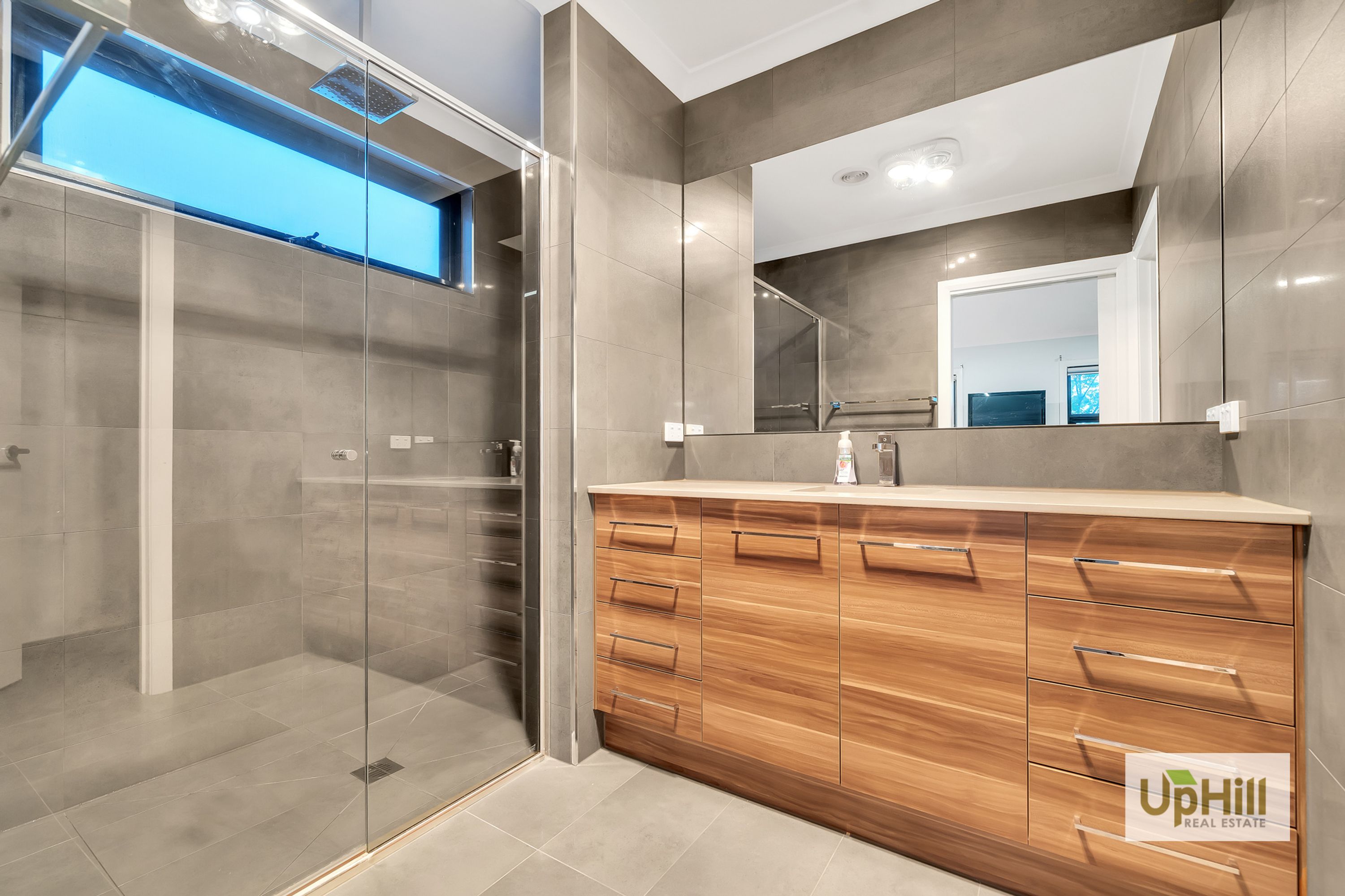 5 Gilcambon Way, Clyde North - Thumbnail 4