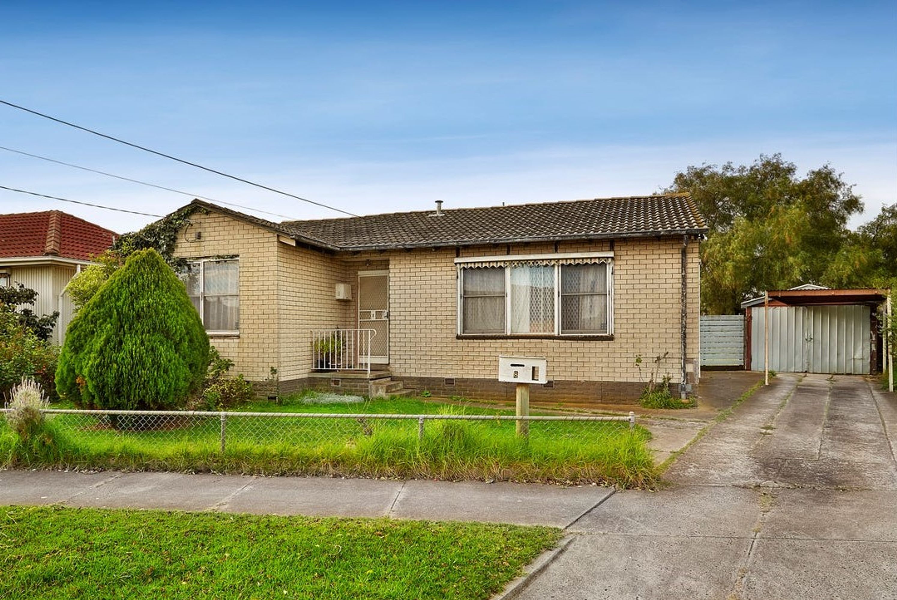 8 Centenary Crescent, Werribee