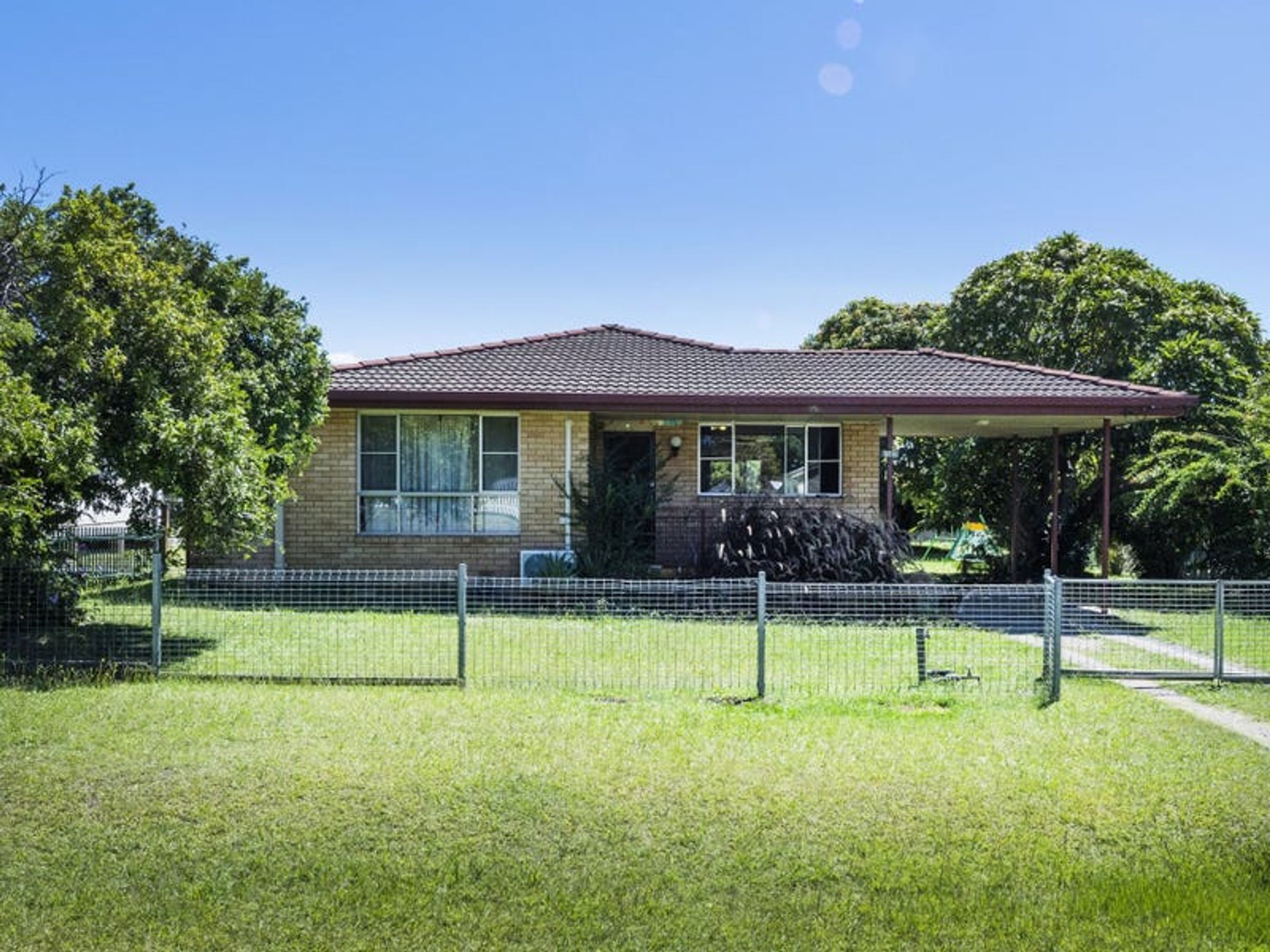 160 Powell Street, Grafton - Image 1