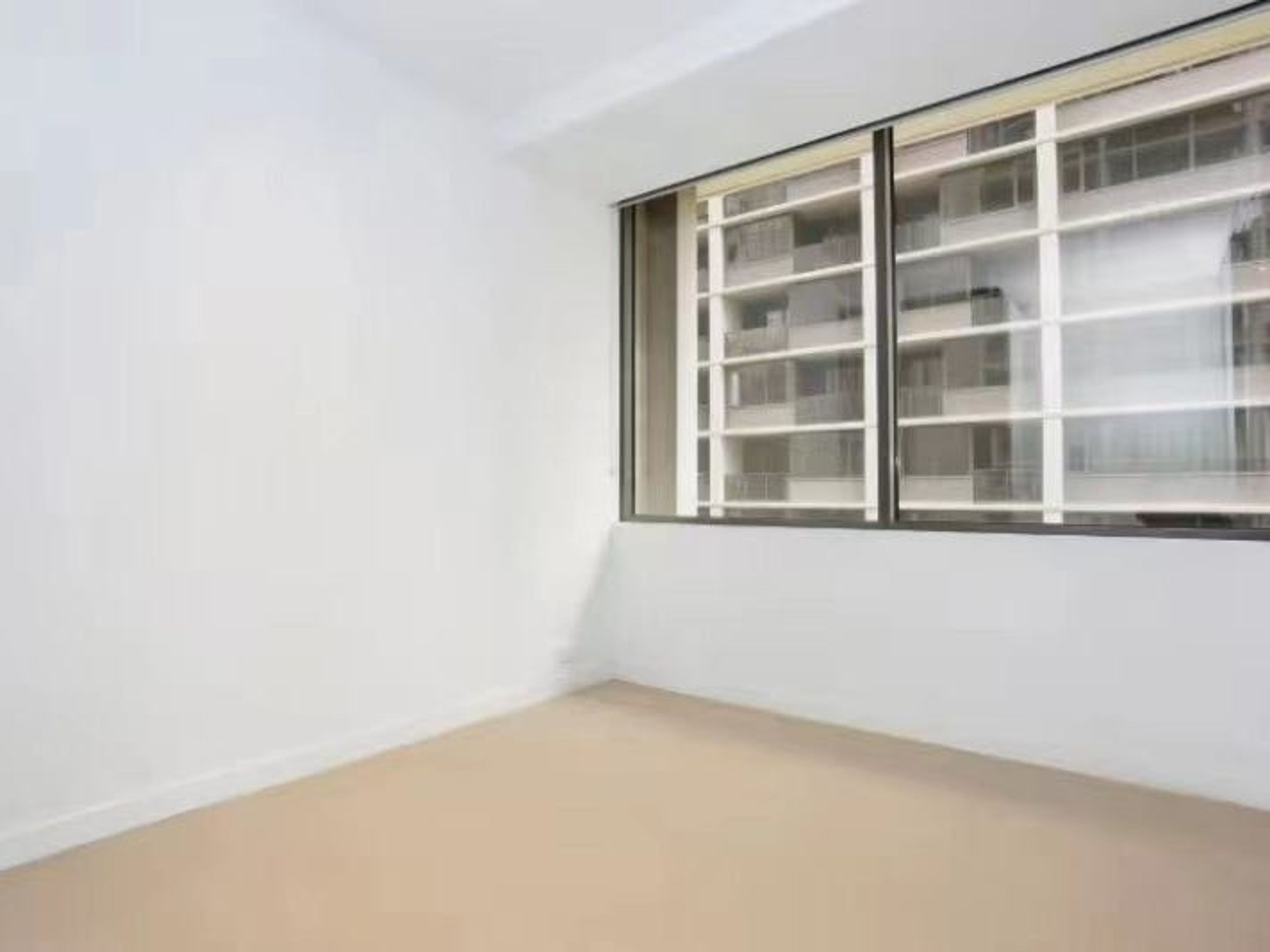 Address Withheld, Melbourne - Thumbnail 6