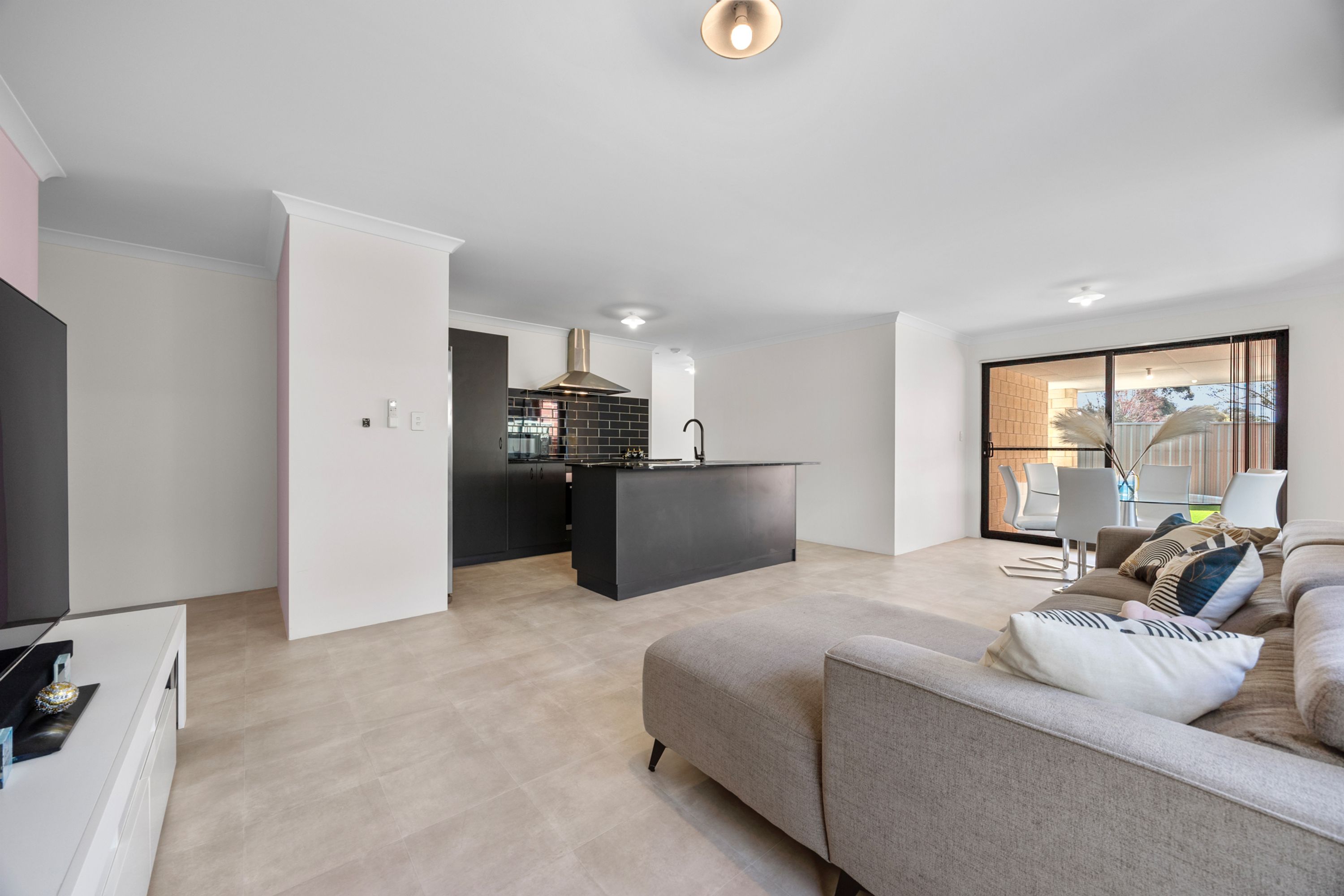20 Stonecrop Crescent, Henley Brook - Thumbnail 7