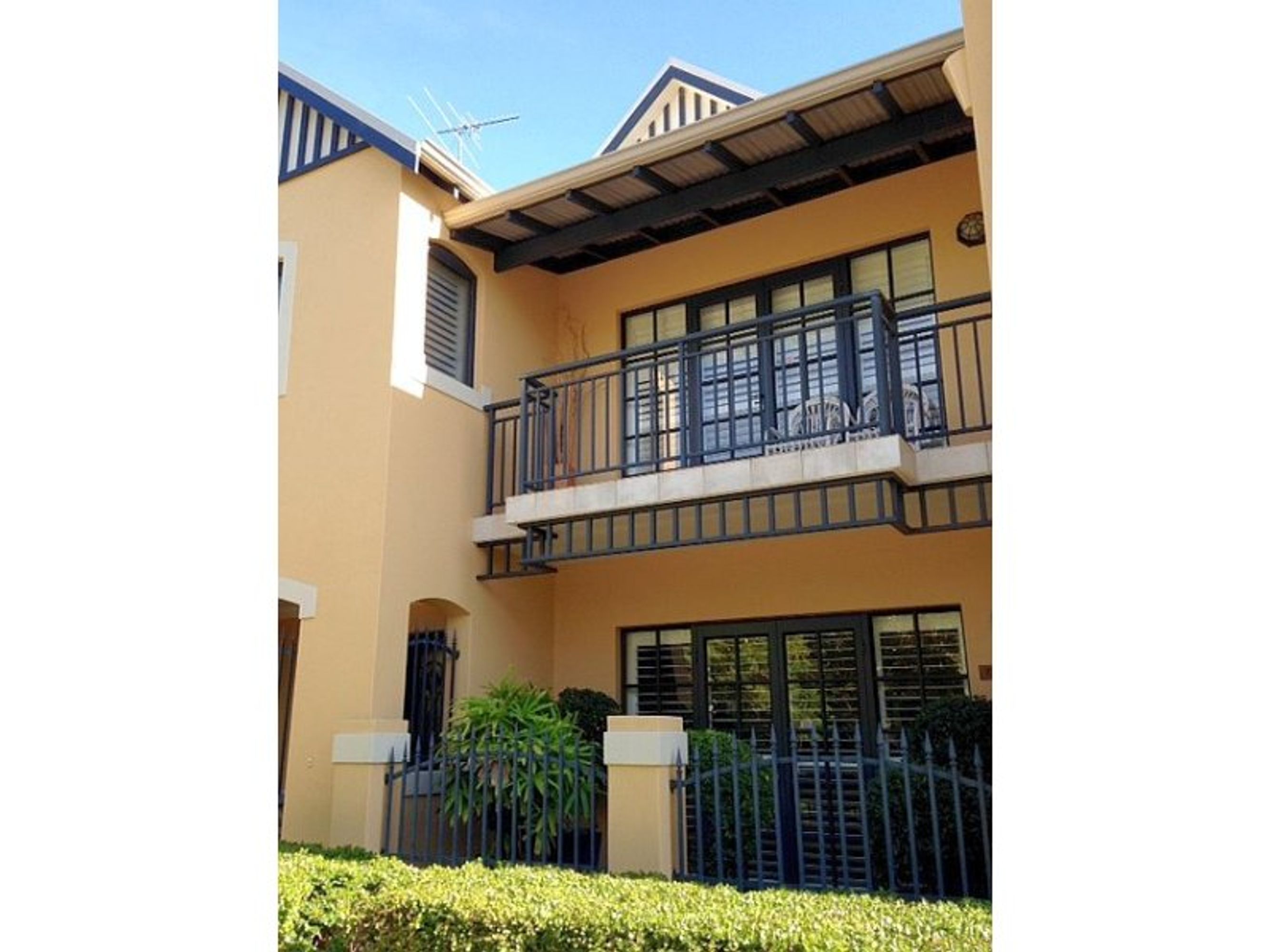 24 Mere View Way, Subiaco, WA 6008, Subiaco - Thumbnail 3