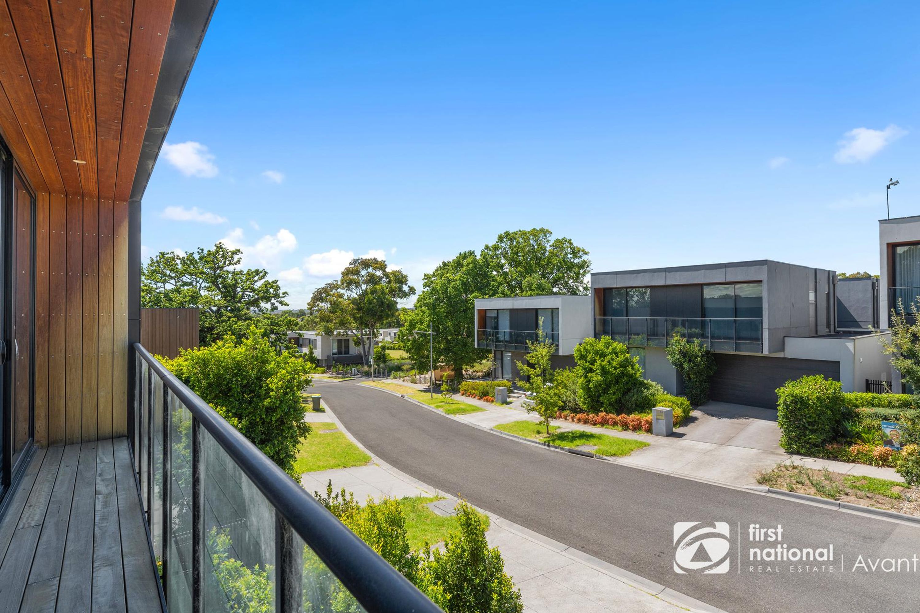 47 Main Drive, Kew - Thumbnail 2