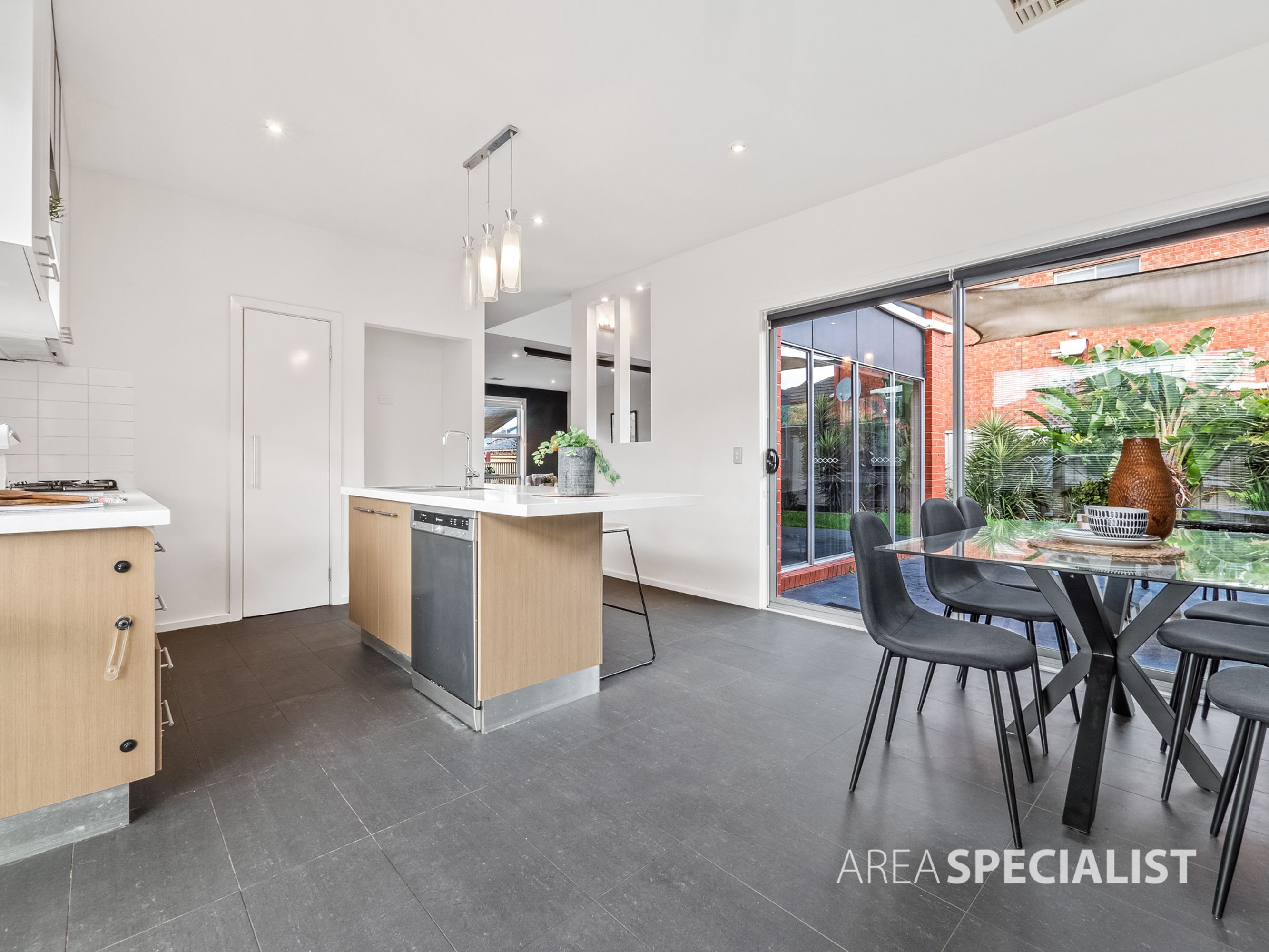 44 Edgbaston Parade, Caroline Springs VIC 3023, Caroline Springs - Thumbnail 7