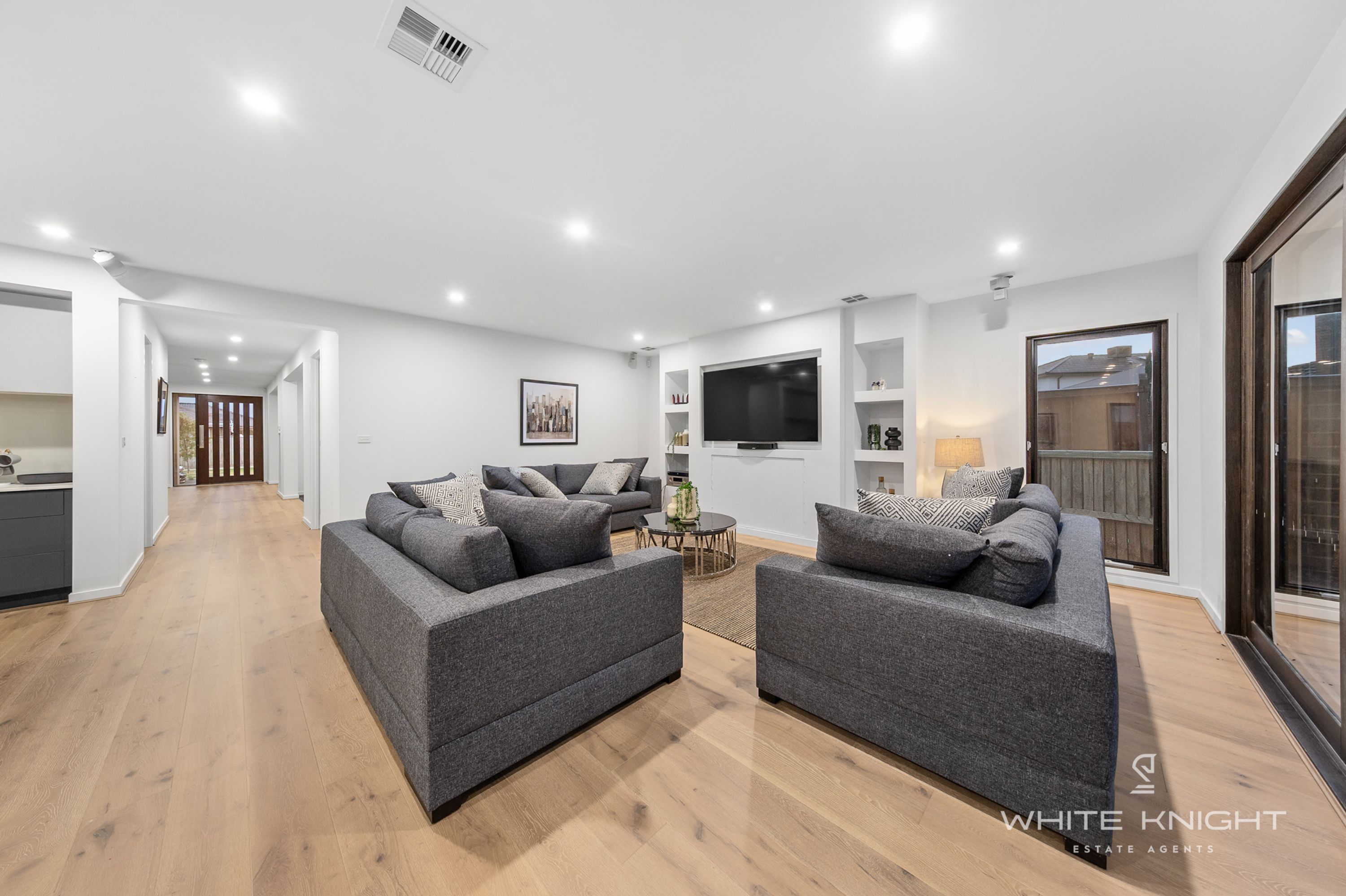 29 Taradale Crescent, Fraser Rise VIC 3336, Fraser Rise - Thumbnail 3