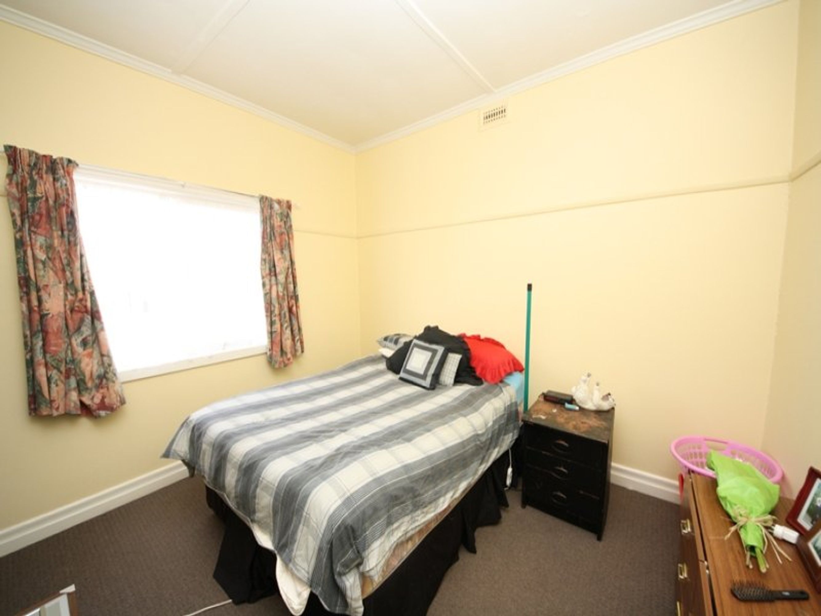 15 Lynott Street, Horsham VIC 3400, Horsham - Thumbnail 2