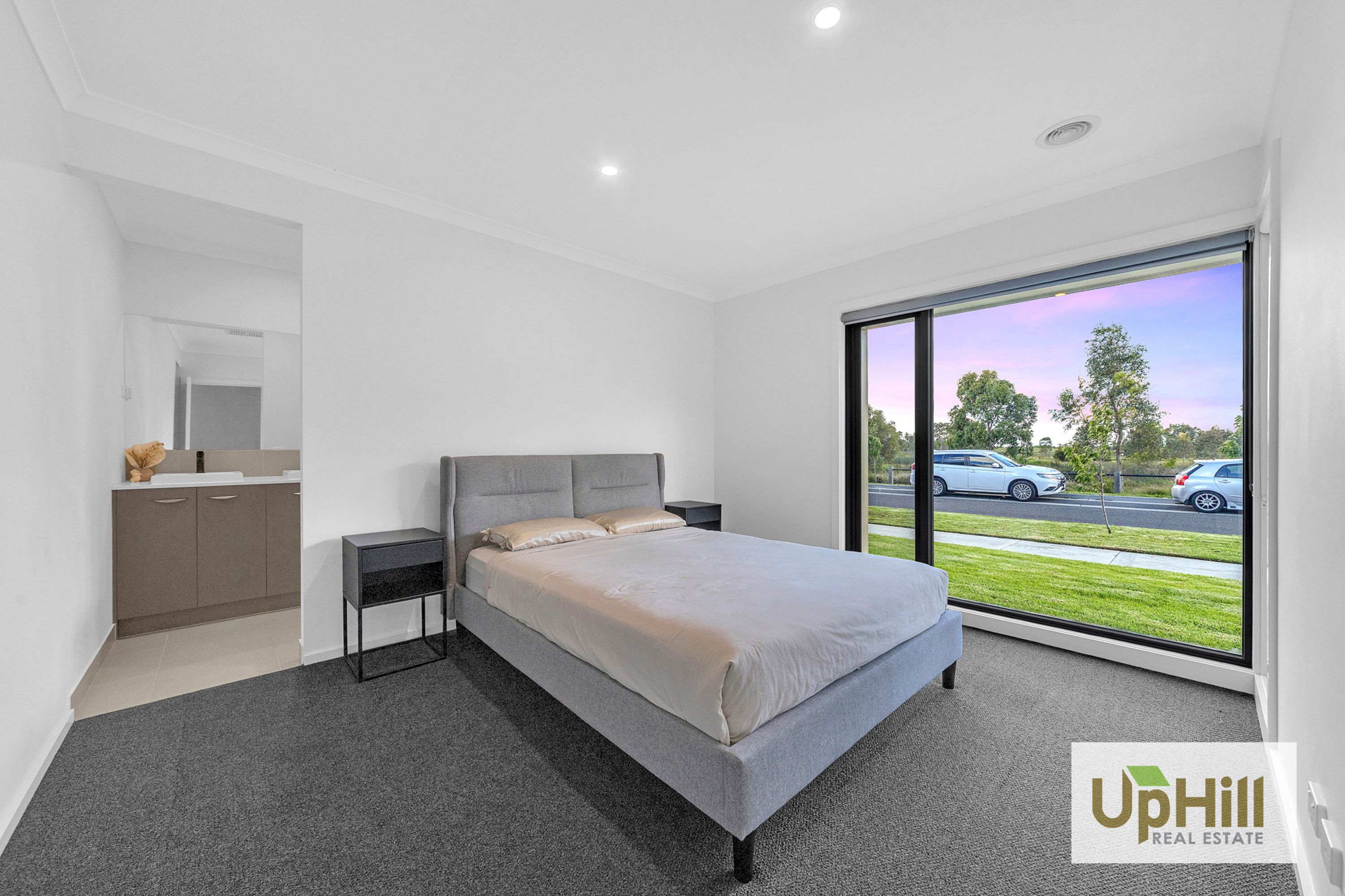 25 Baseline Way, Clyde - Thumbnail 2