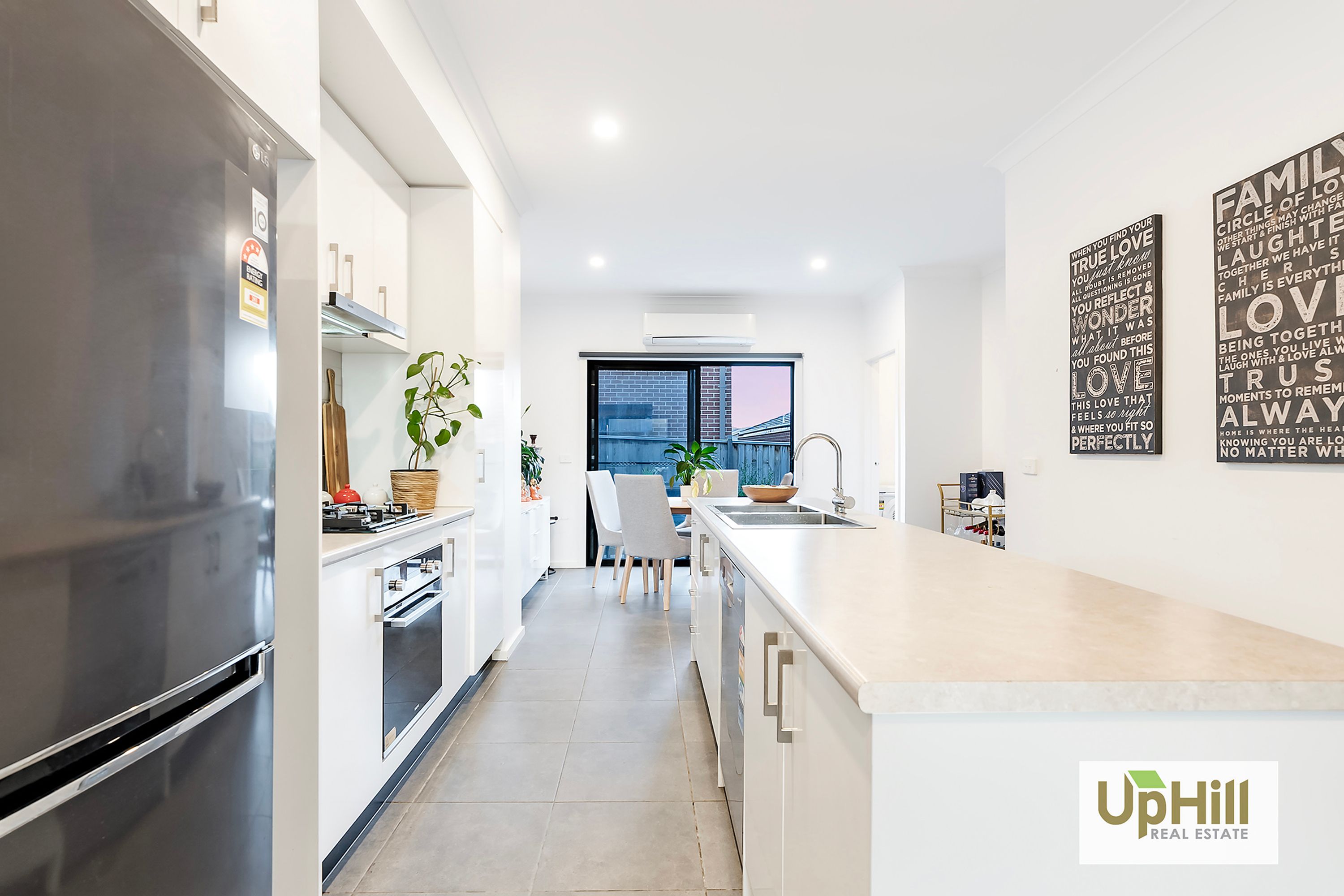 7 Randwick Lane, Clyde North - Thumbnail 6