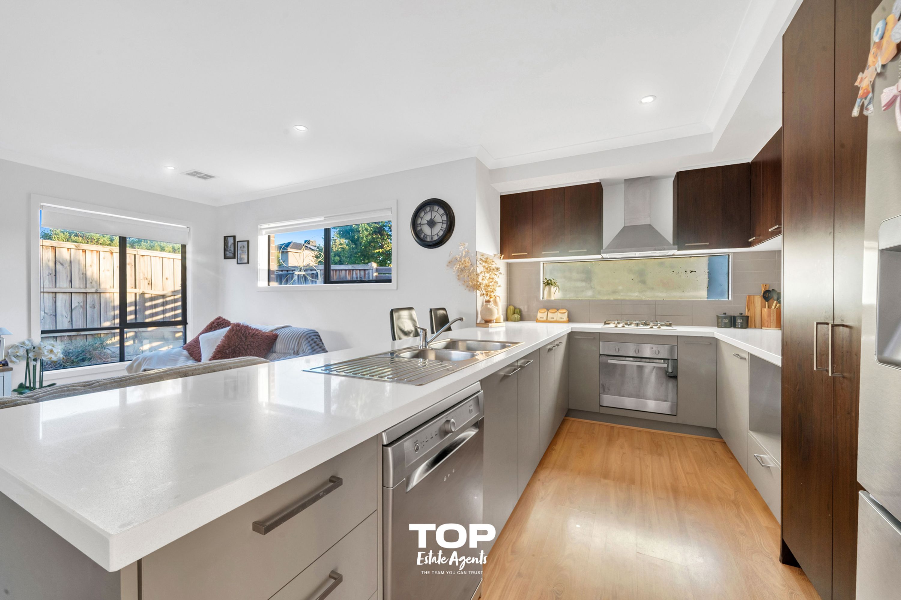 1 Hut Road, Clyde North - Thumbnail 7