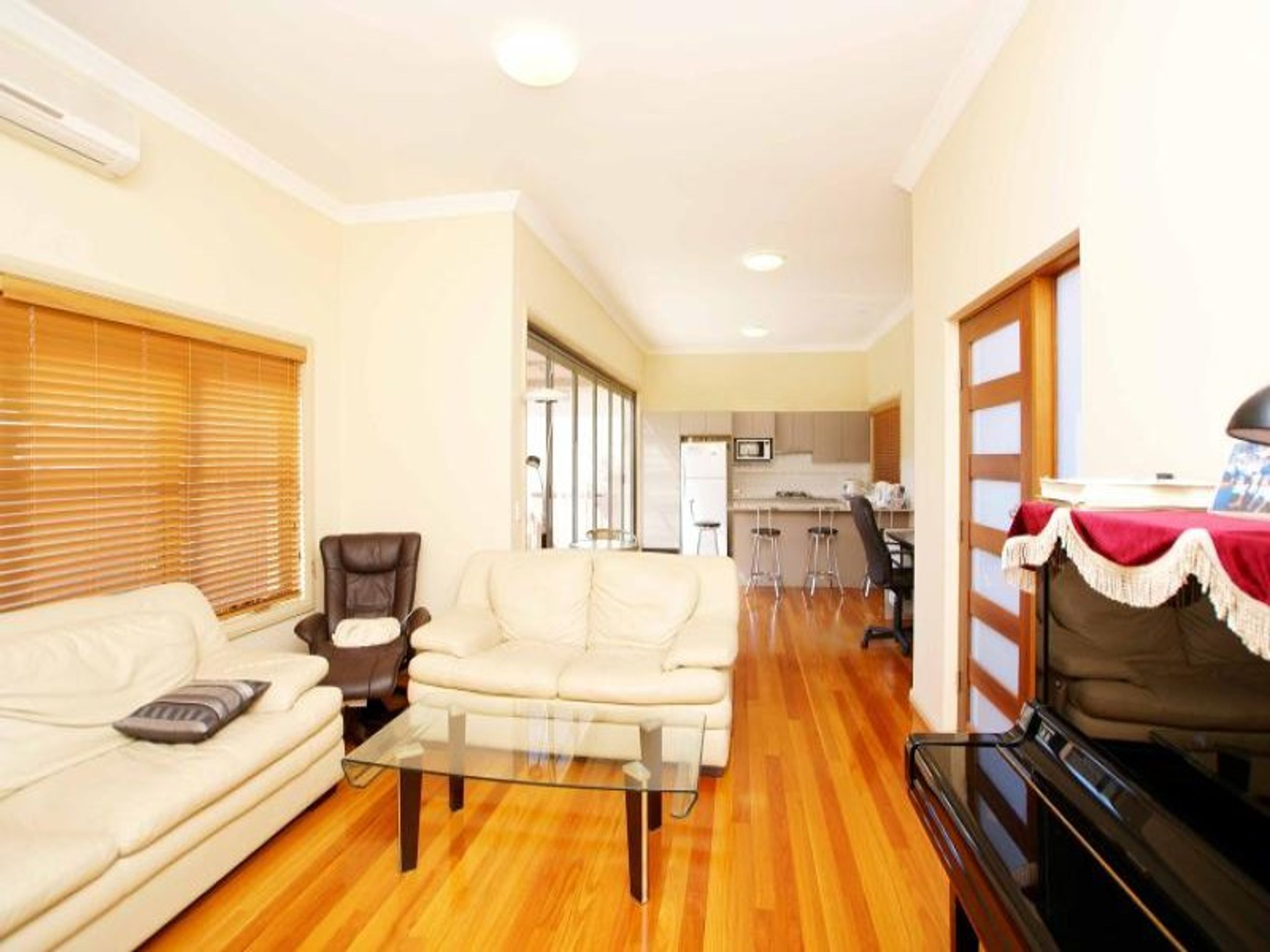 18 Chuter Ave, Monterey, Monterey - Thumbnail 3