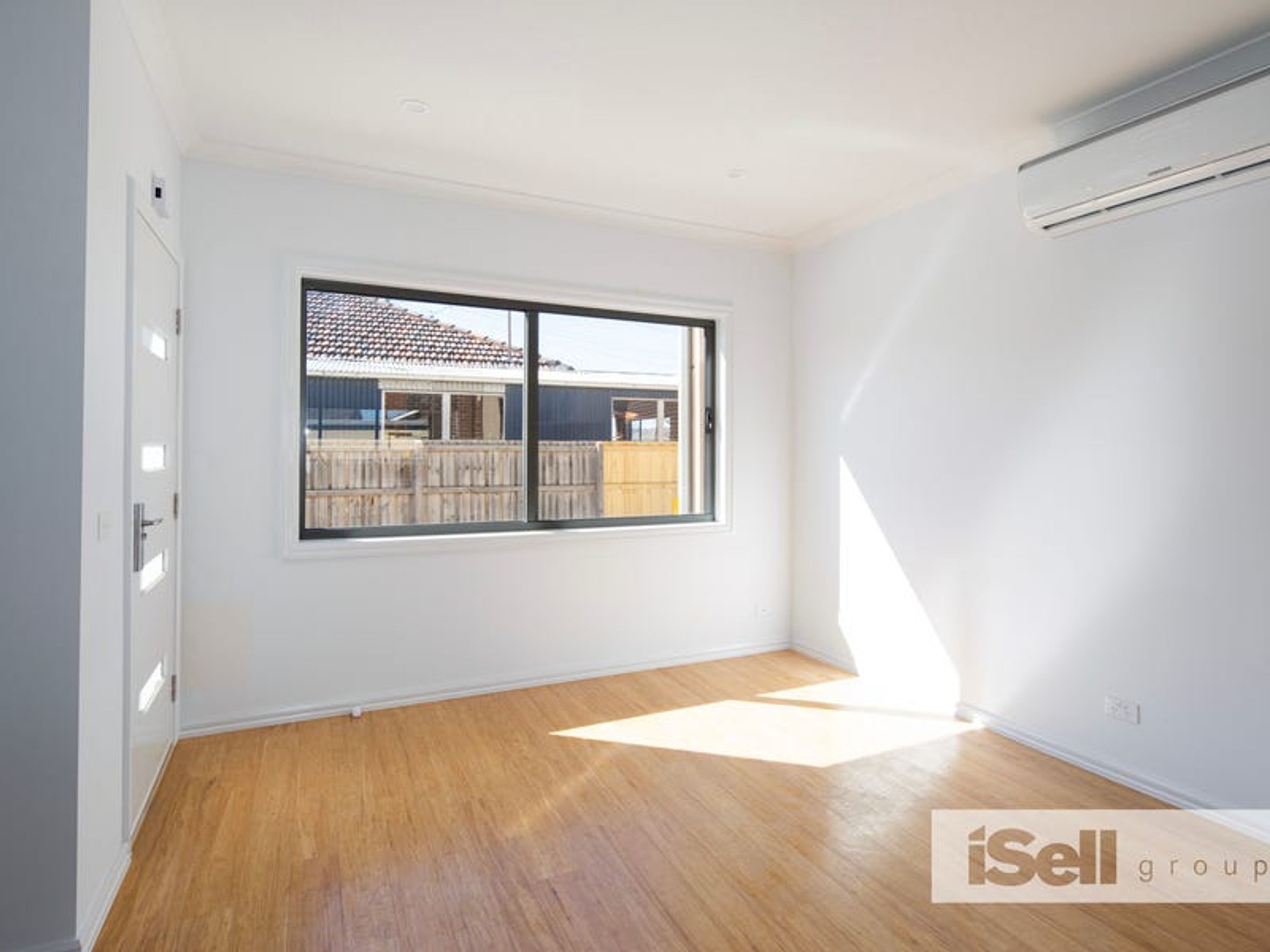2/31 Lightwood Road, Springvale - Thumbnail 2