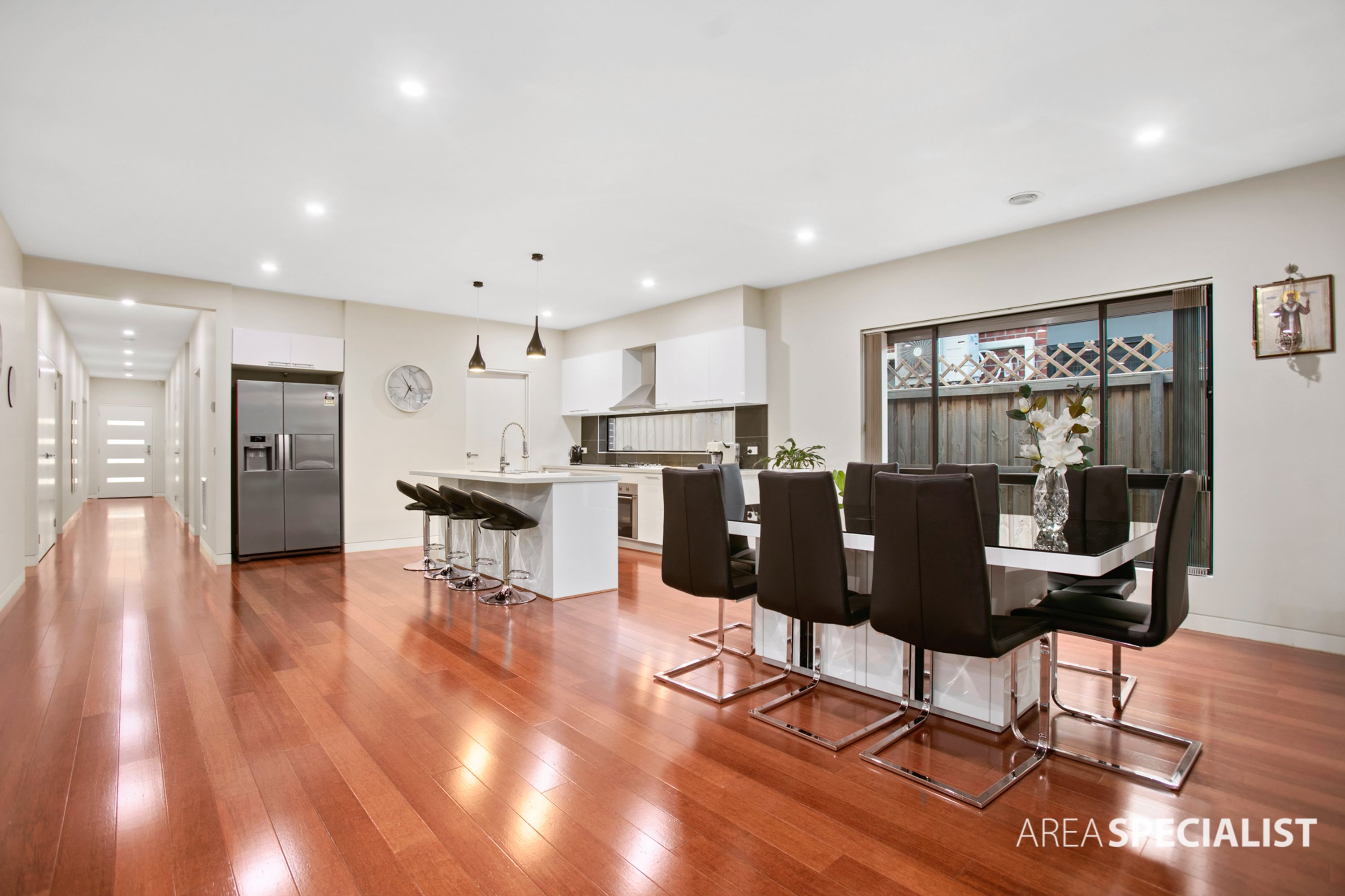 18 Auburn Drive, Fraser Rise VIC 3336, Fraser Rise - Thumbnail 3