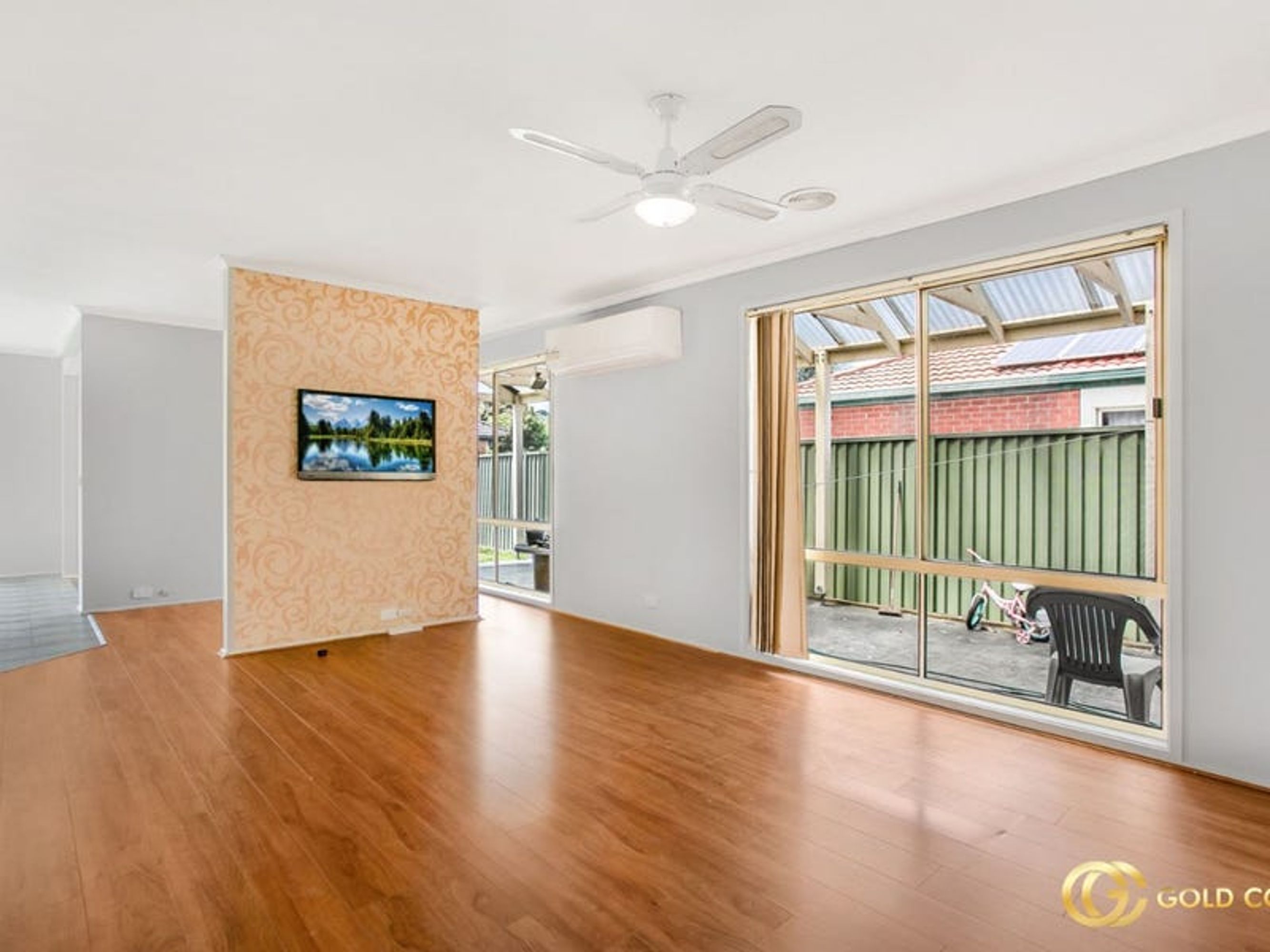 12 Houndsforth Street, Cranbourne East - Thumbnail 3
