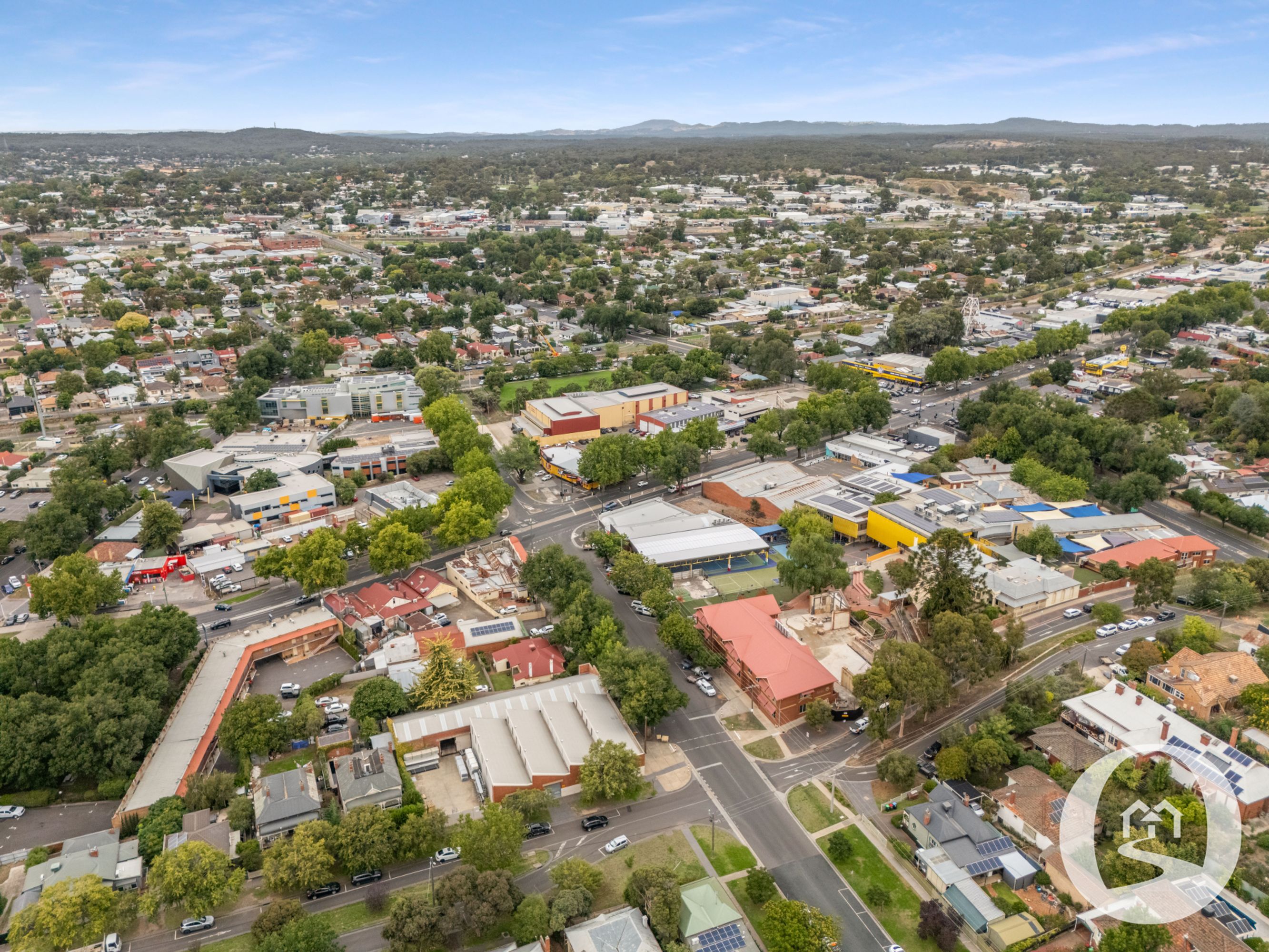 56 & 56A Vine, Bendigo - Thumbnail 2