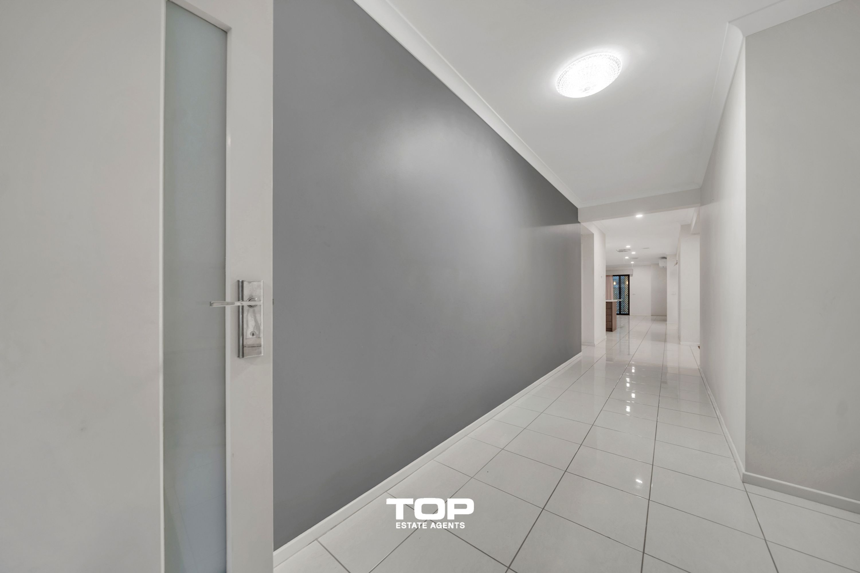 14 Turano Way, Clyde North - Thumbnail 4