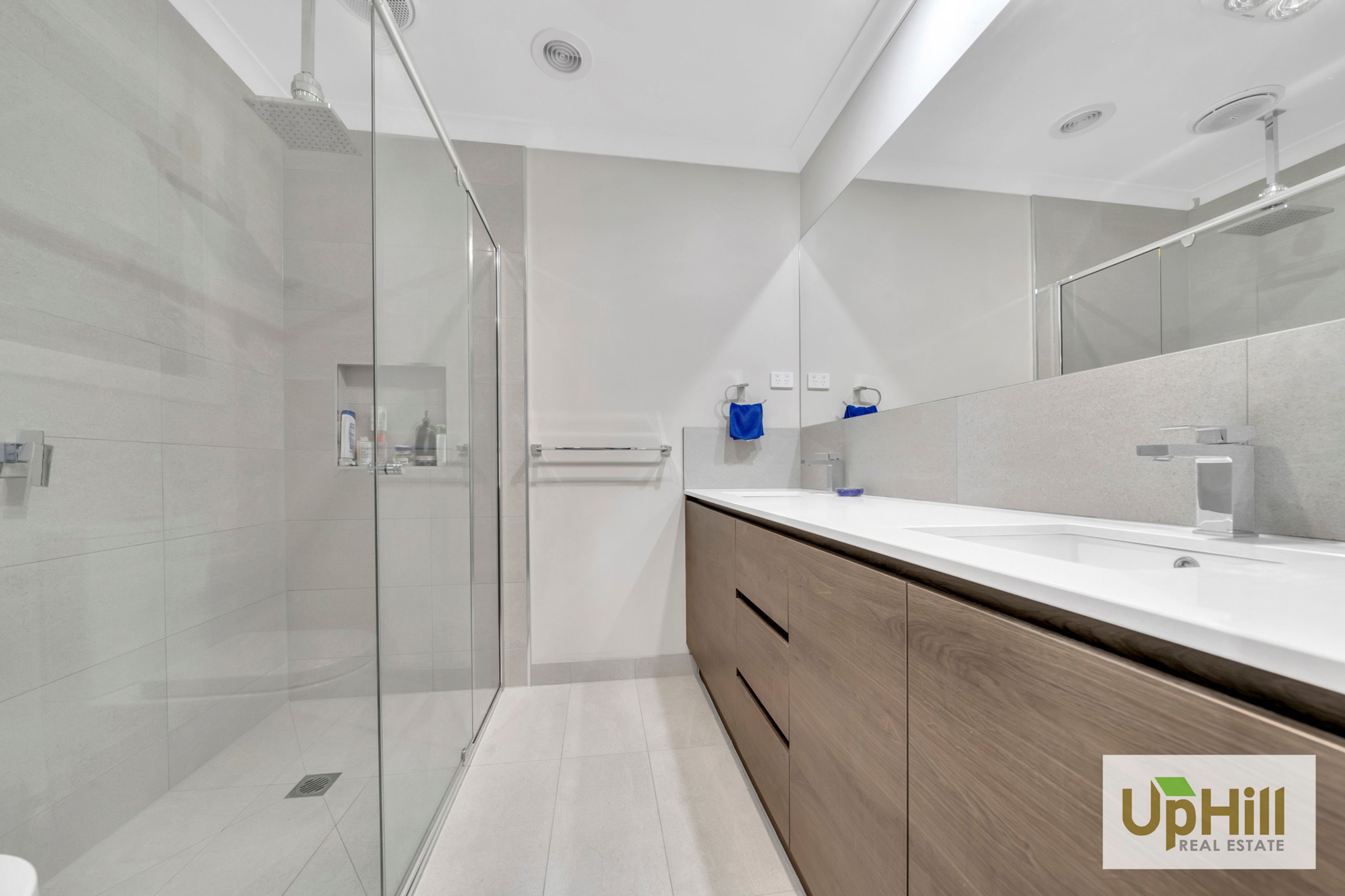 79 Moxham Drive, Clyde North - Thumbnail 3