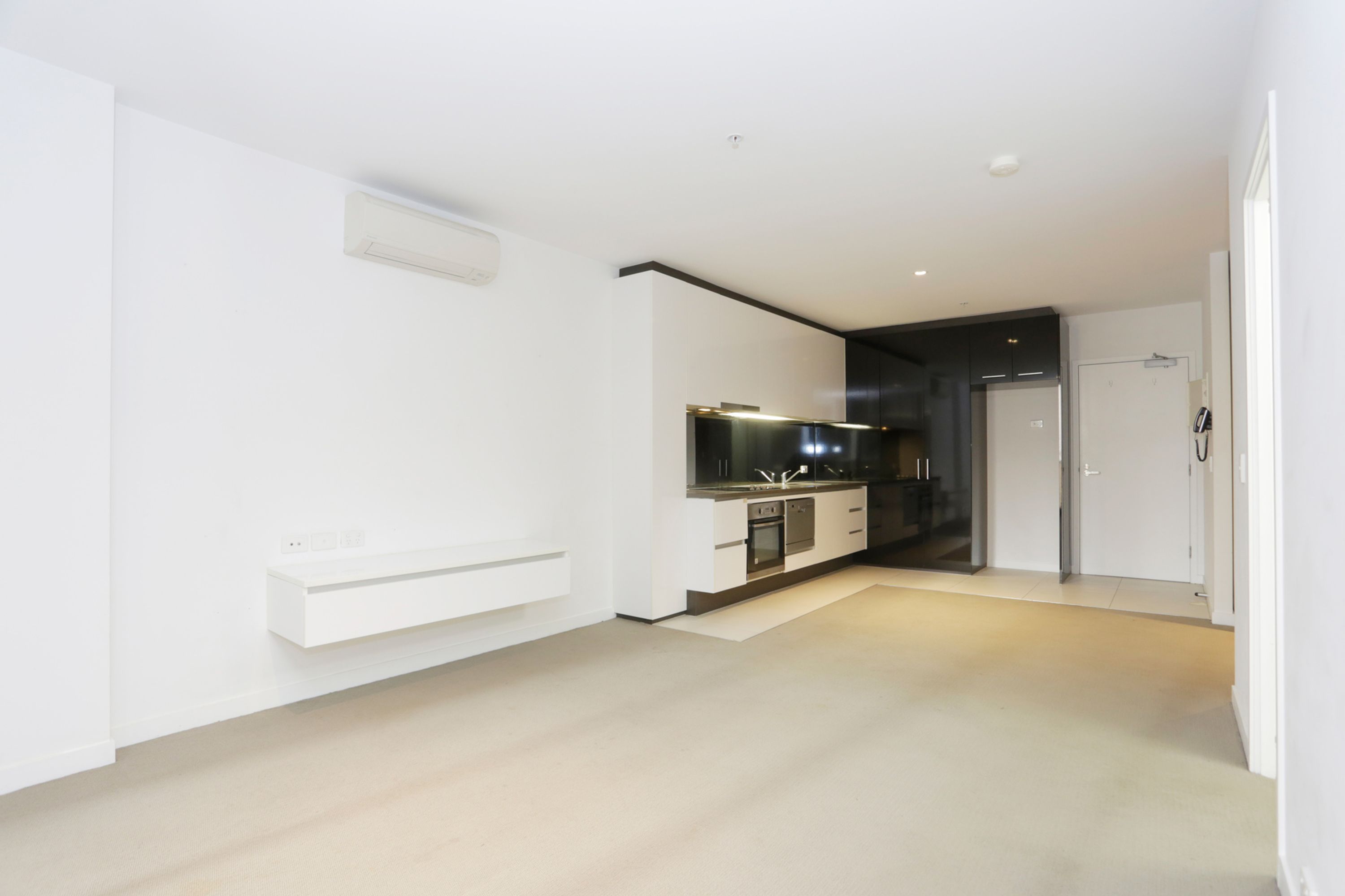 1502/639 Lonsdale Street, Melbourne - Thumbnail 2