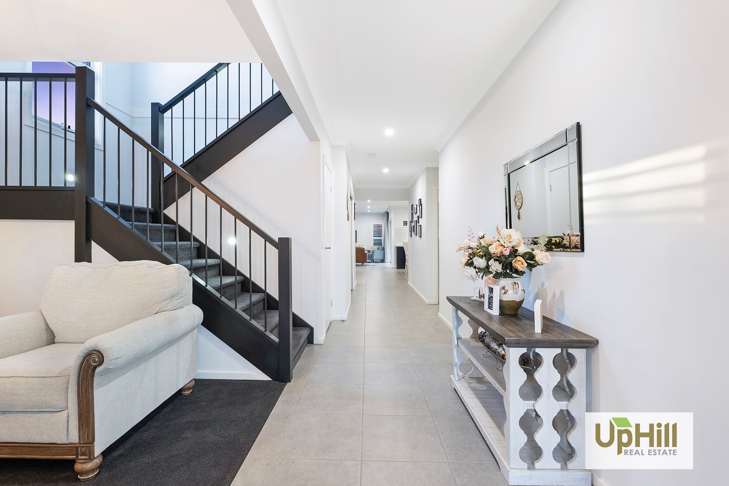 10 Bronnie Street, Clyde North - Thumbnail 2