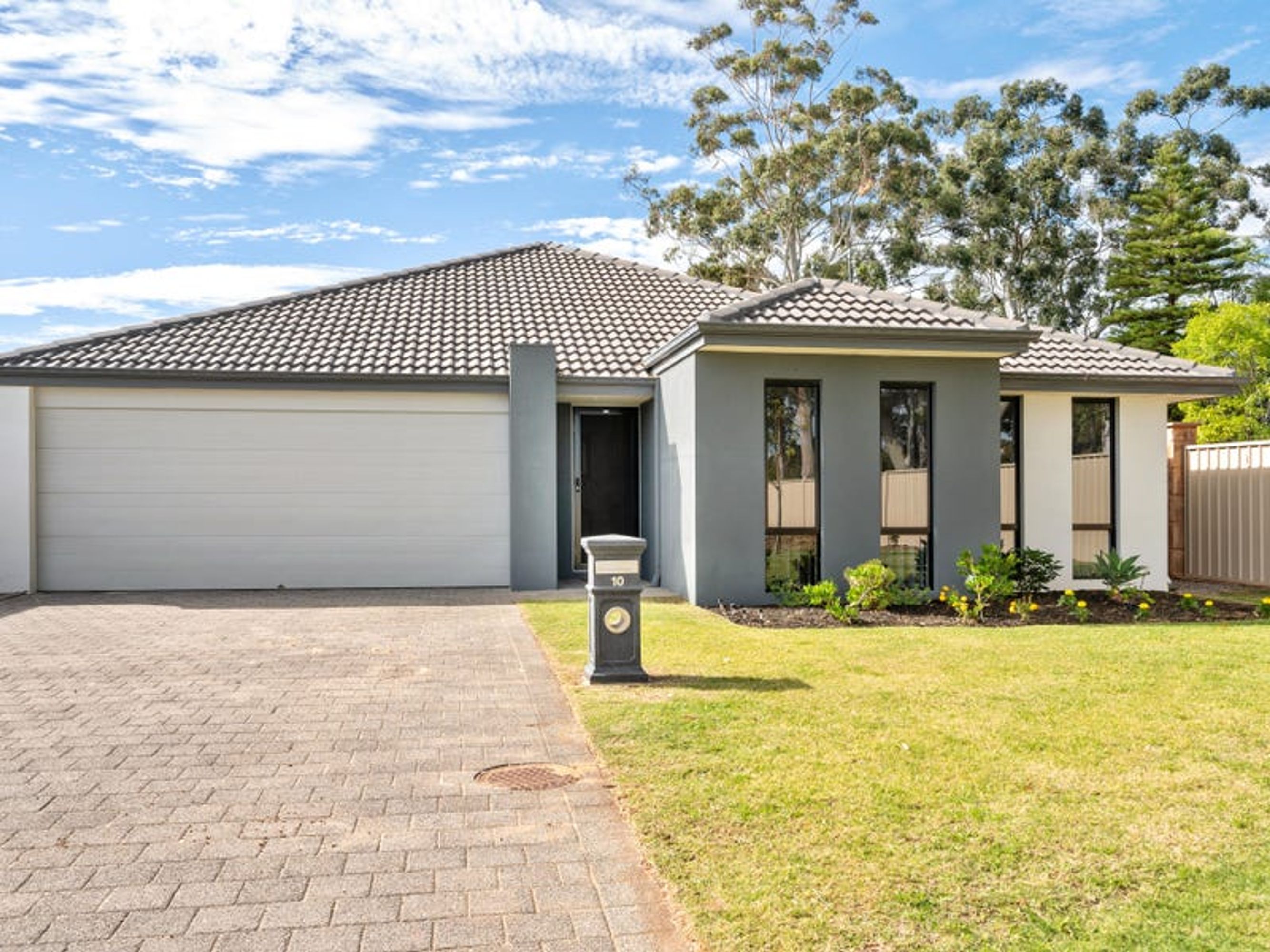 10 Bison Lane, Haynes - Image 1