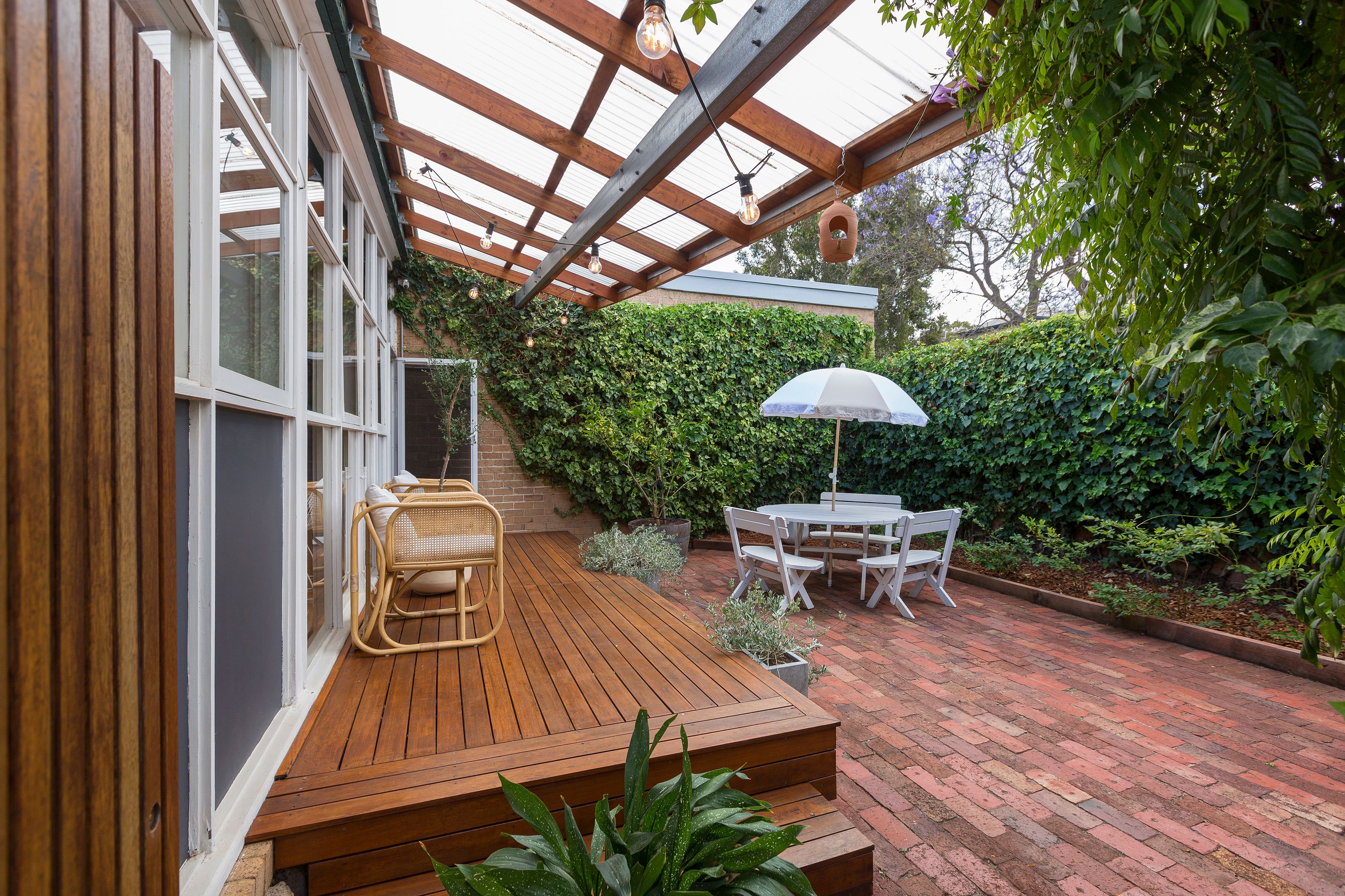 3/3/52 Saunders Street