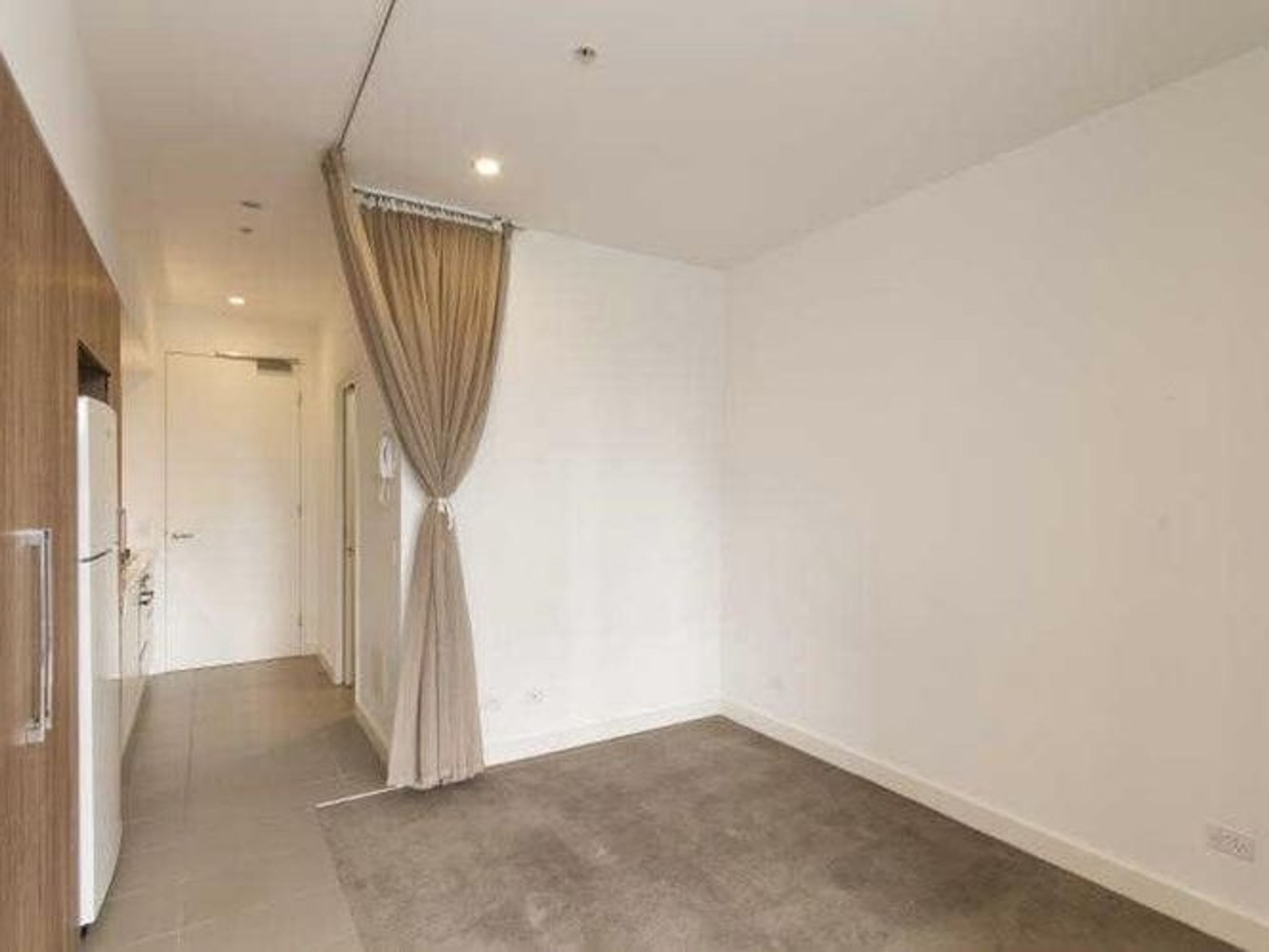 216/31 Malcolm Street, South Yarra - Thumbnail 5