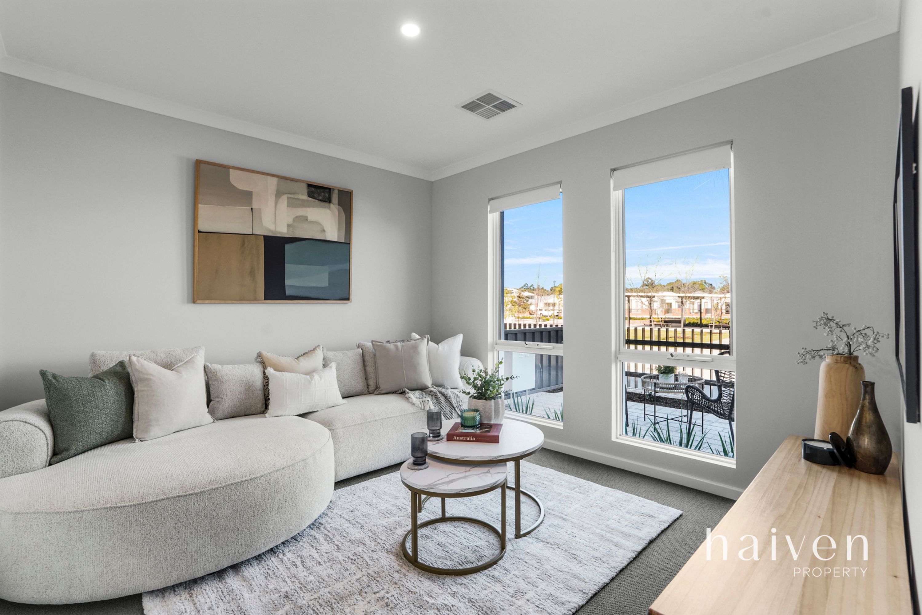 75 Lycaste Parade, Treeby - Thumbnail 3