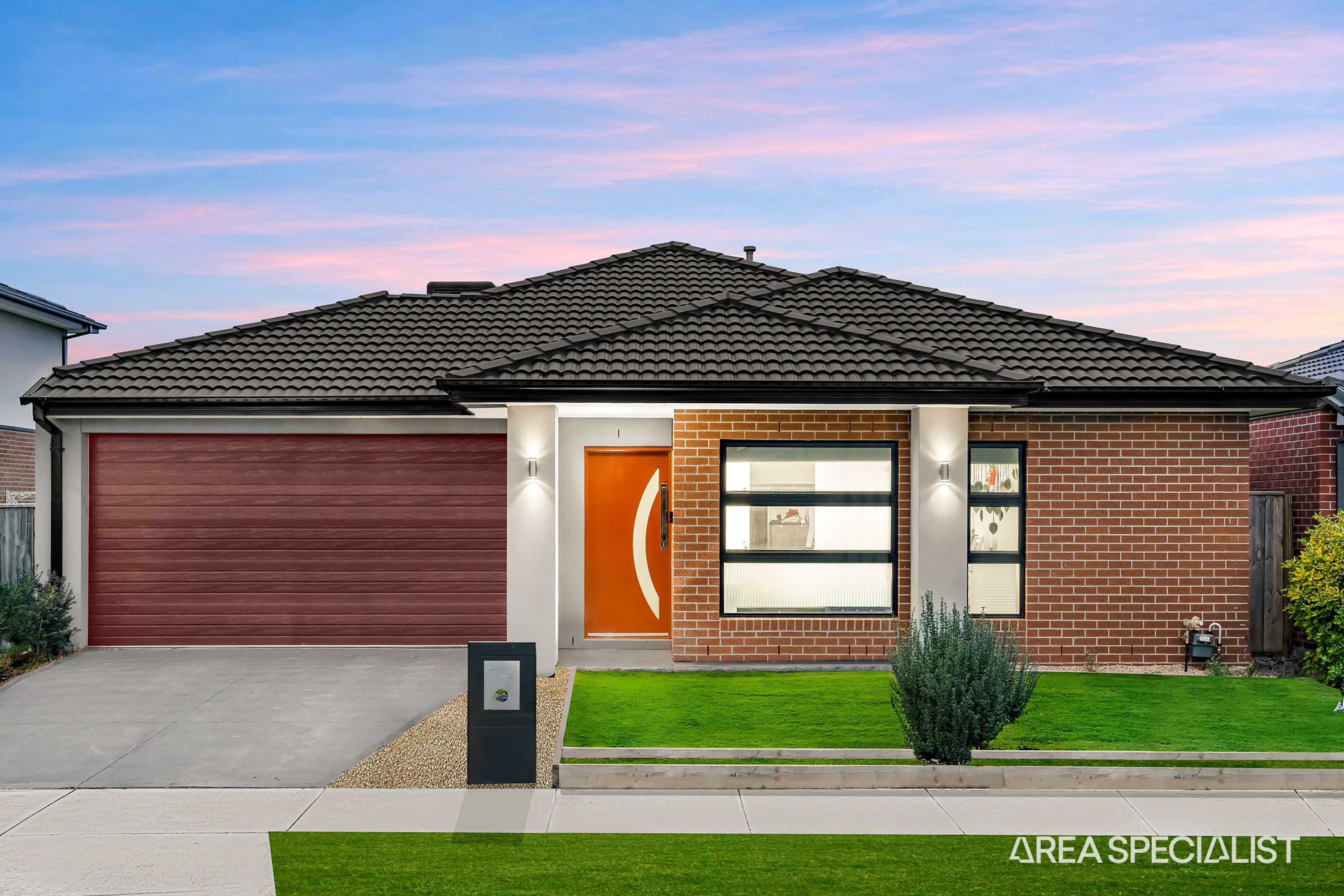6 MIDPRIDE STREET, Tarneit, Tarneit - Image 1