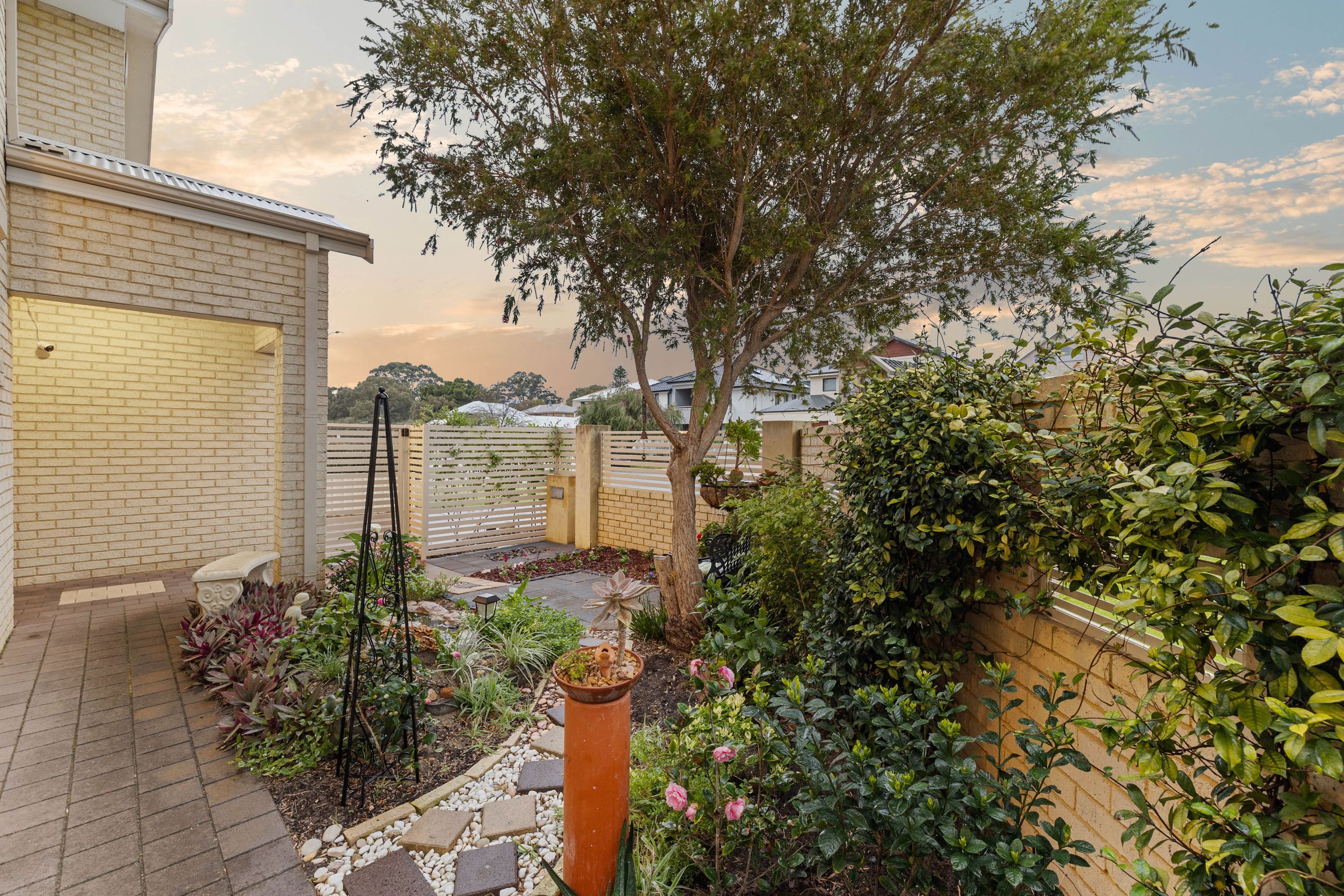 56 Jackson Avenue, Karrinyup - Thumbnail 2