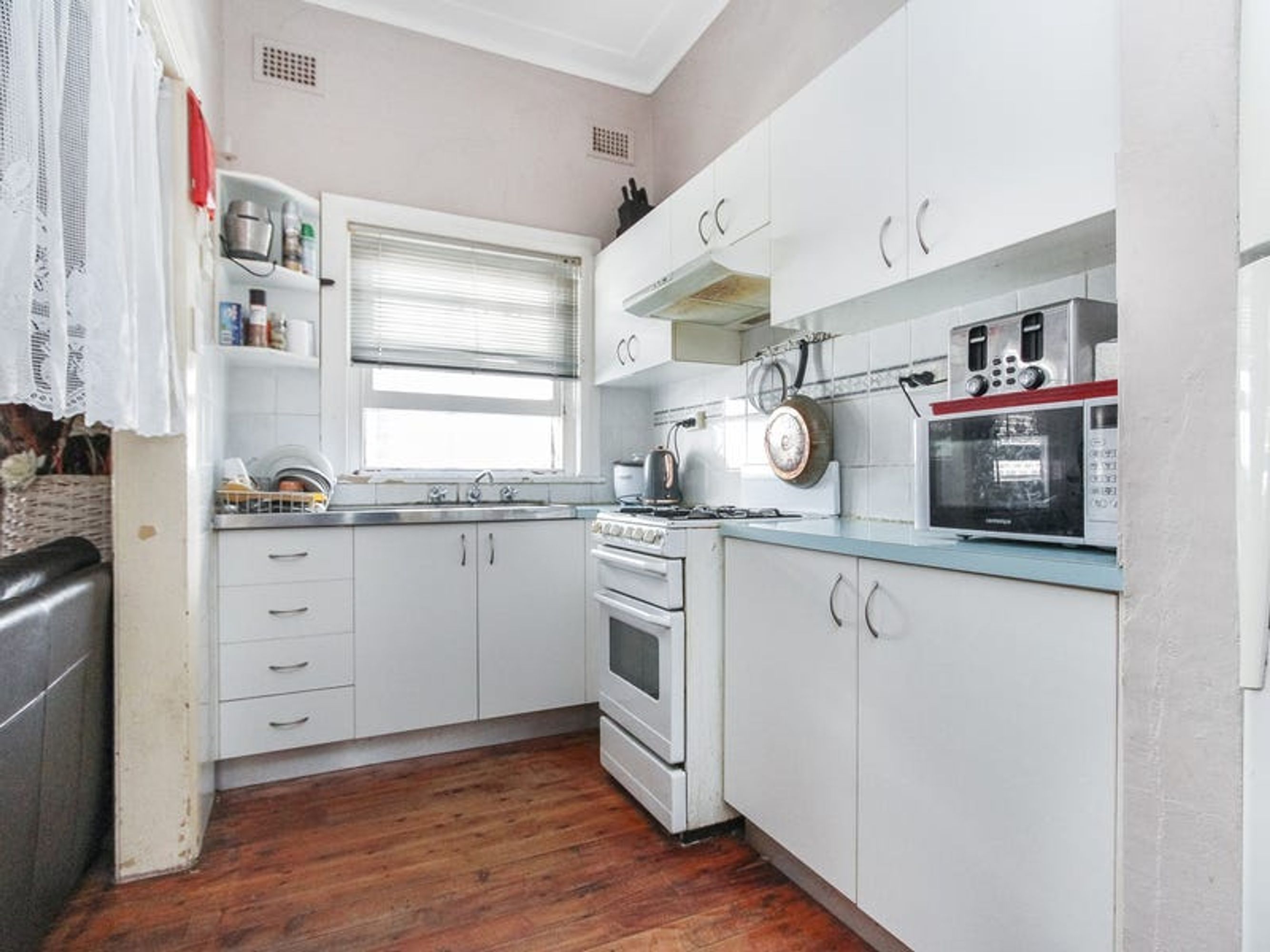 30 Lynesta Avenue, Bexley North, NSW 2207, Bexley North - Thumbnail 3