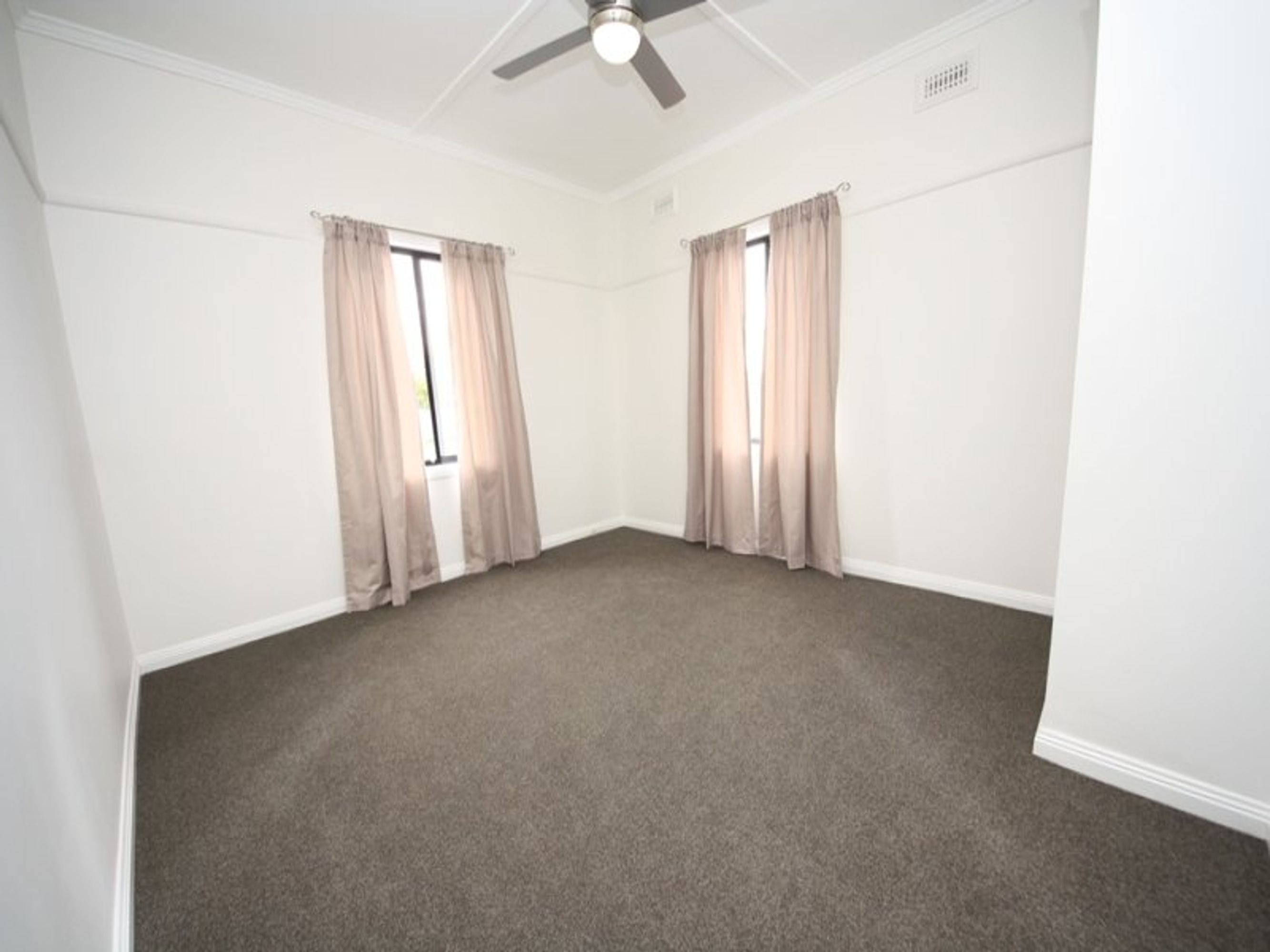 26 Gardenia Street, Horsham VIC 3400, Horsham - Thumbnail 2