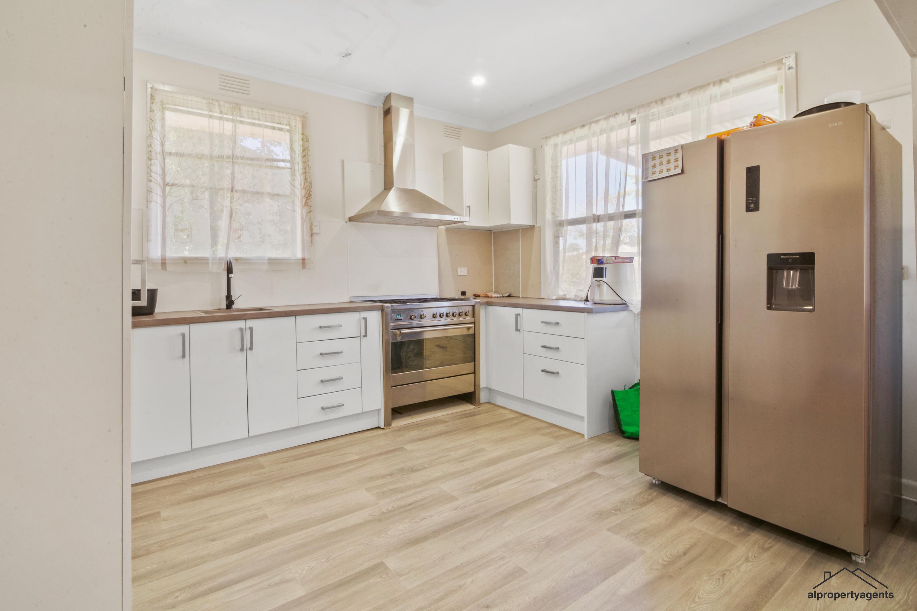 56 Elizabeth Street, Horsham VIC 3400, Horsham - Thumbnail 2