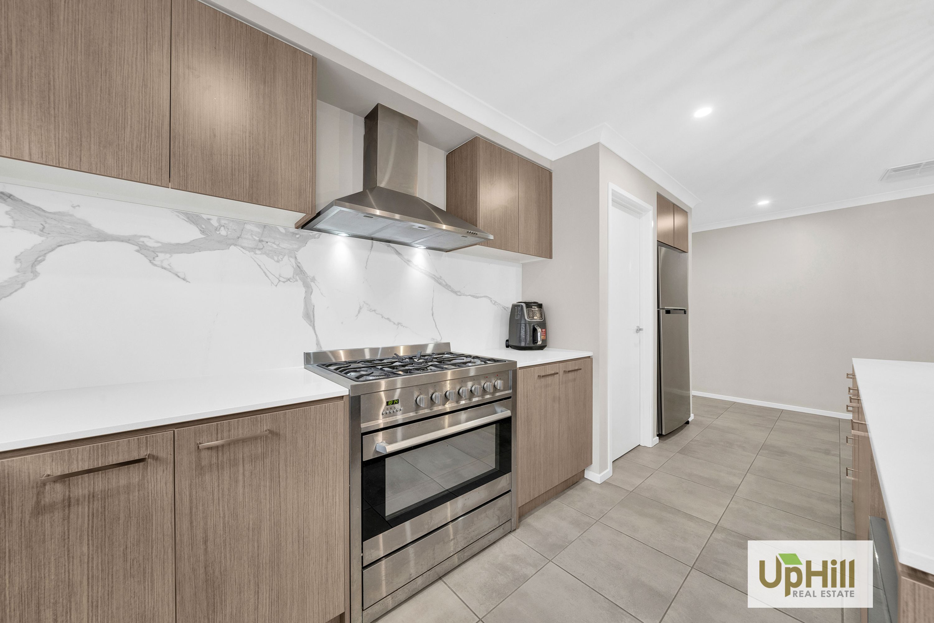11 Magenta Street, Clyde North - Thumbnail 6