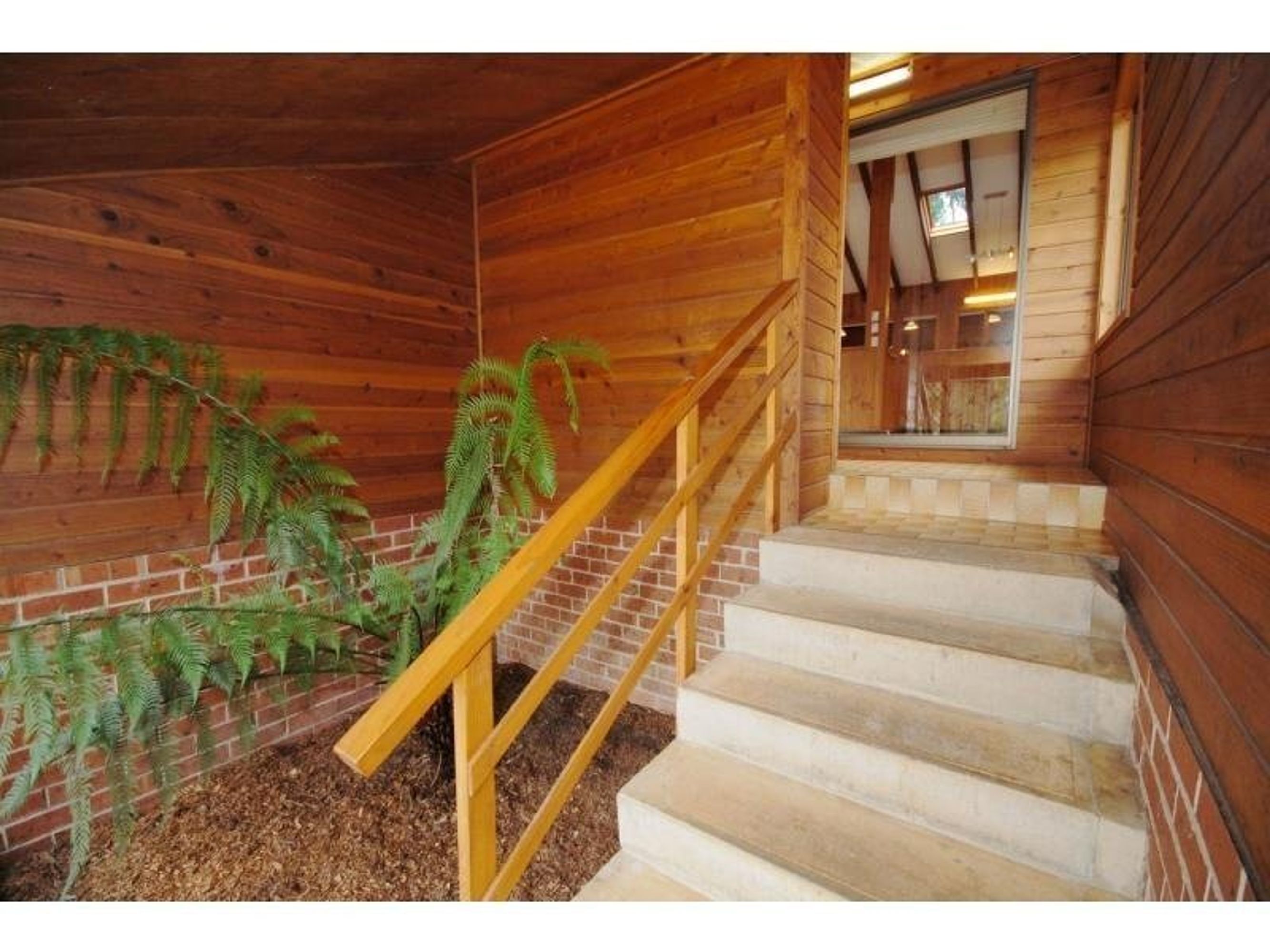 68 Dalrymple Avenue, Wentworth Falls - Thumbnail 3