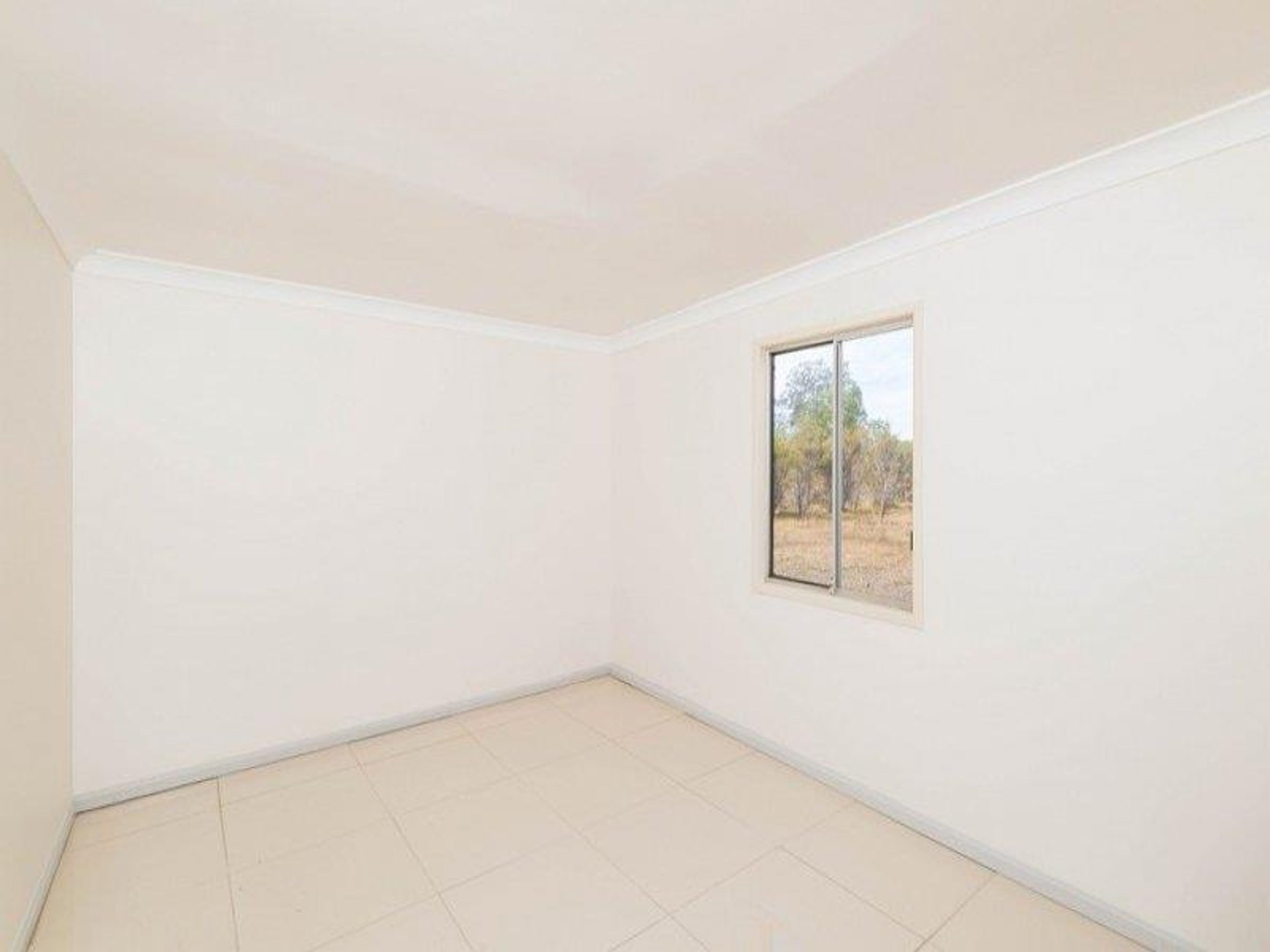 1 Moe McIntosh Way, Coutts Crossing - Thumbnail 4