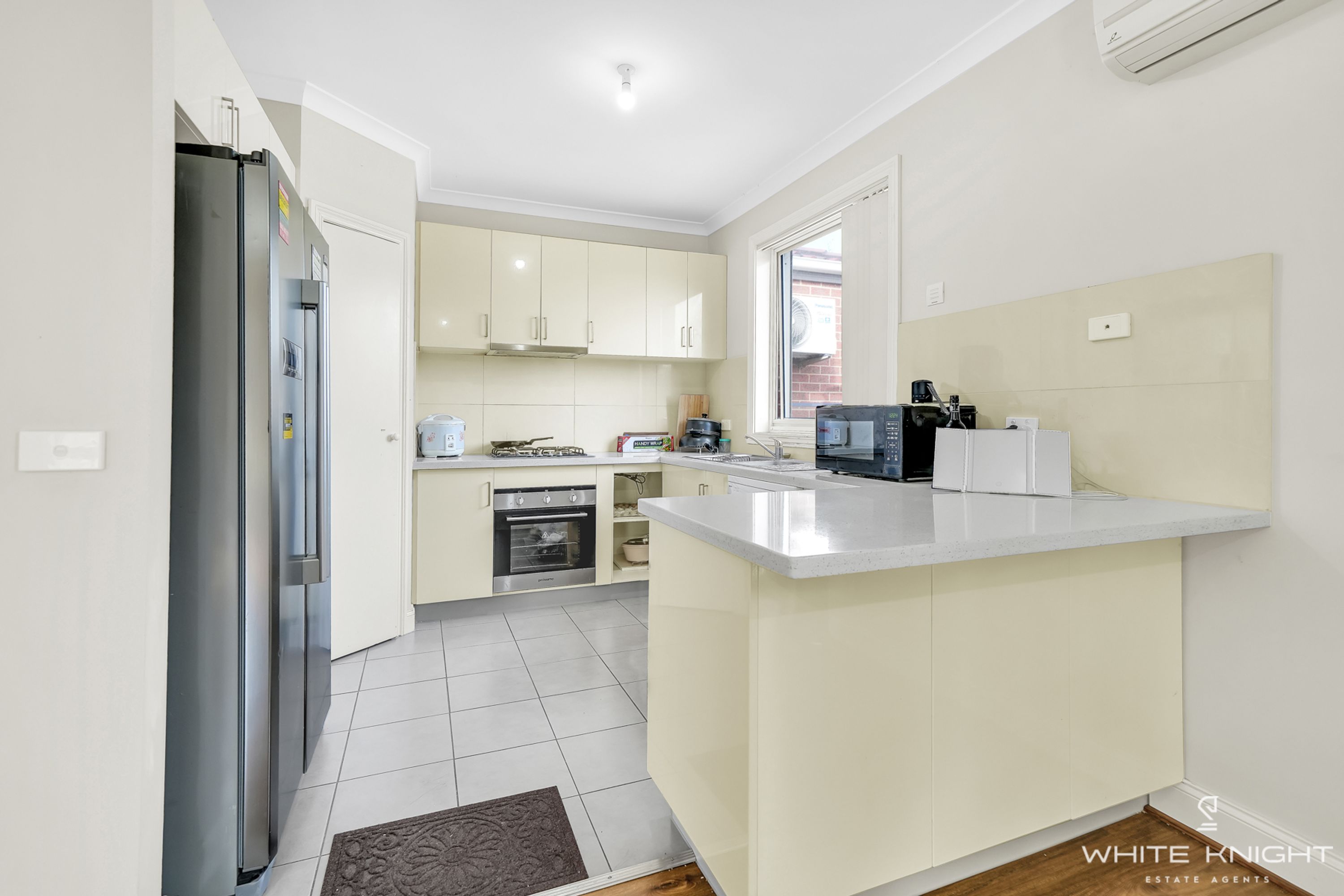 2/11 Gillespie Road, St Albans VIC 3021, St Albans - Thumbnail 4