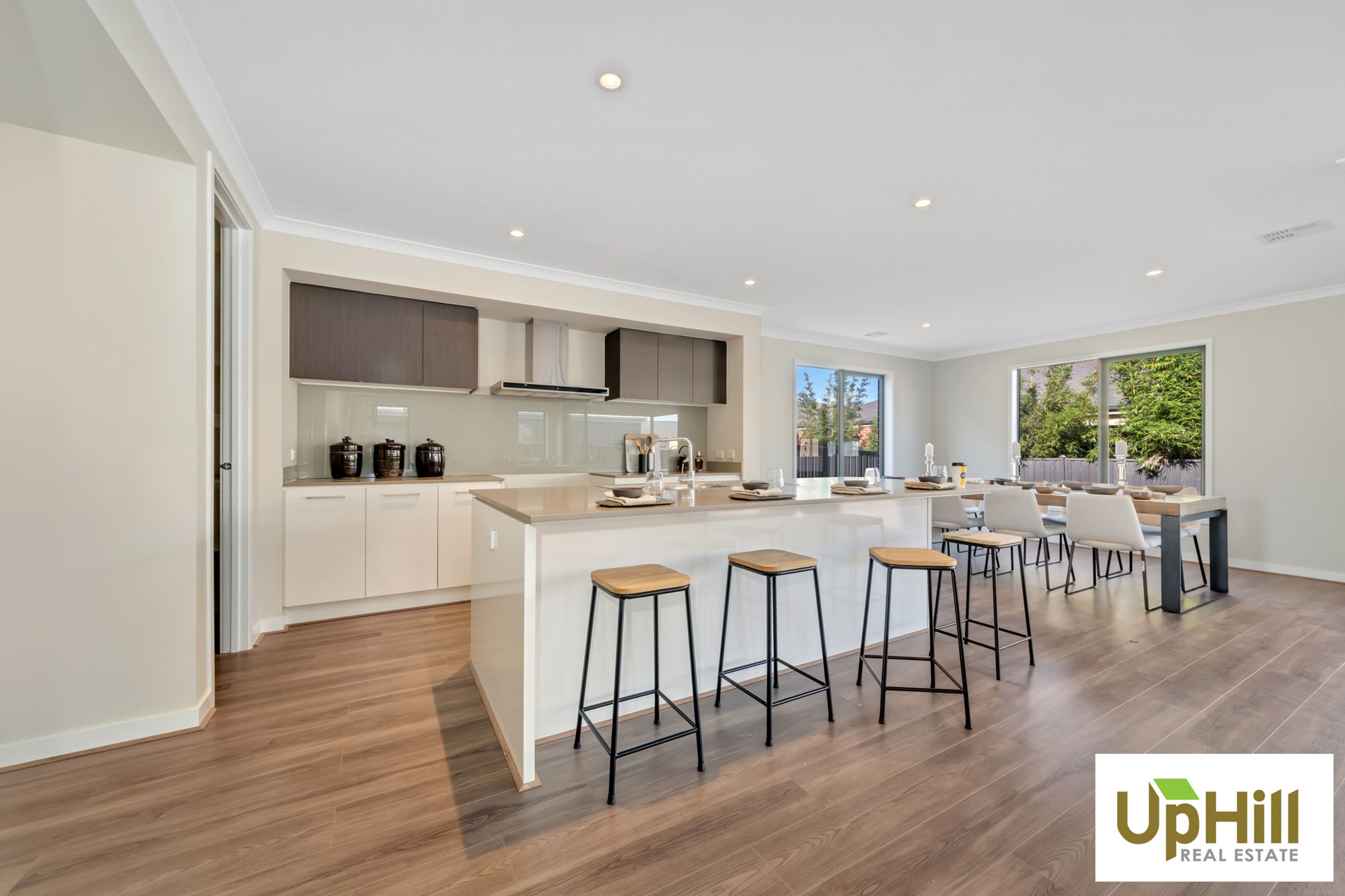 3 EPSOM LANE, Cranbourne North - Thumbnail 5