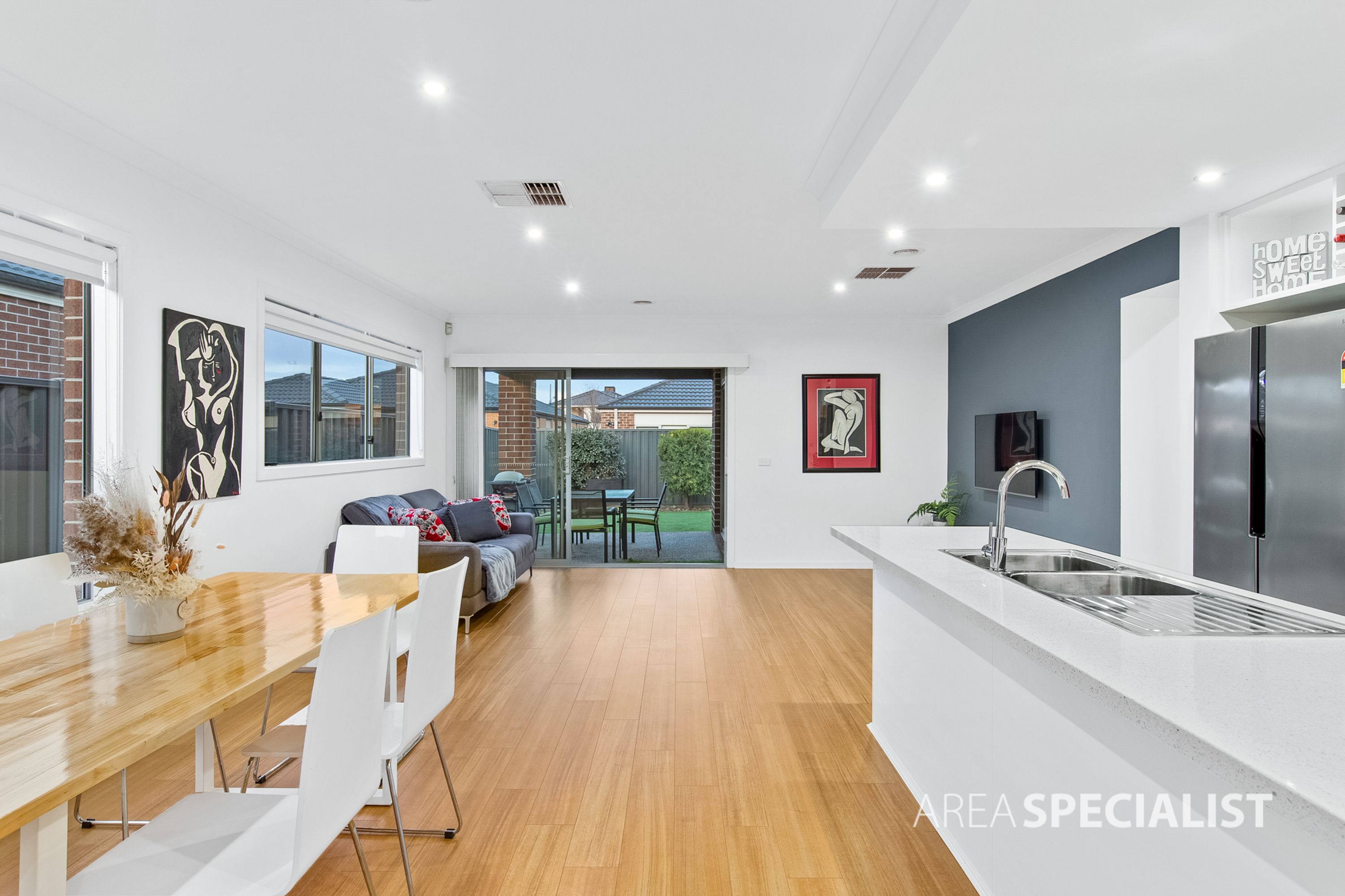 40 City Vista Court, Fraser Rise VIC 3336, Fraser Rise - Thumbnail 3