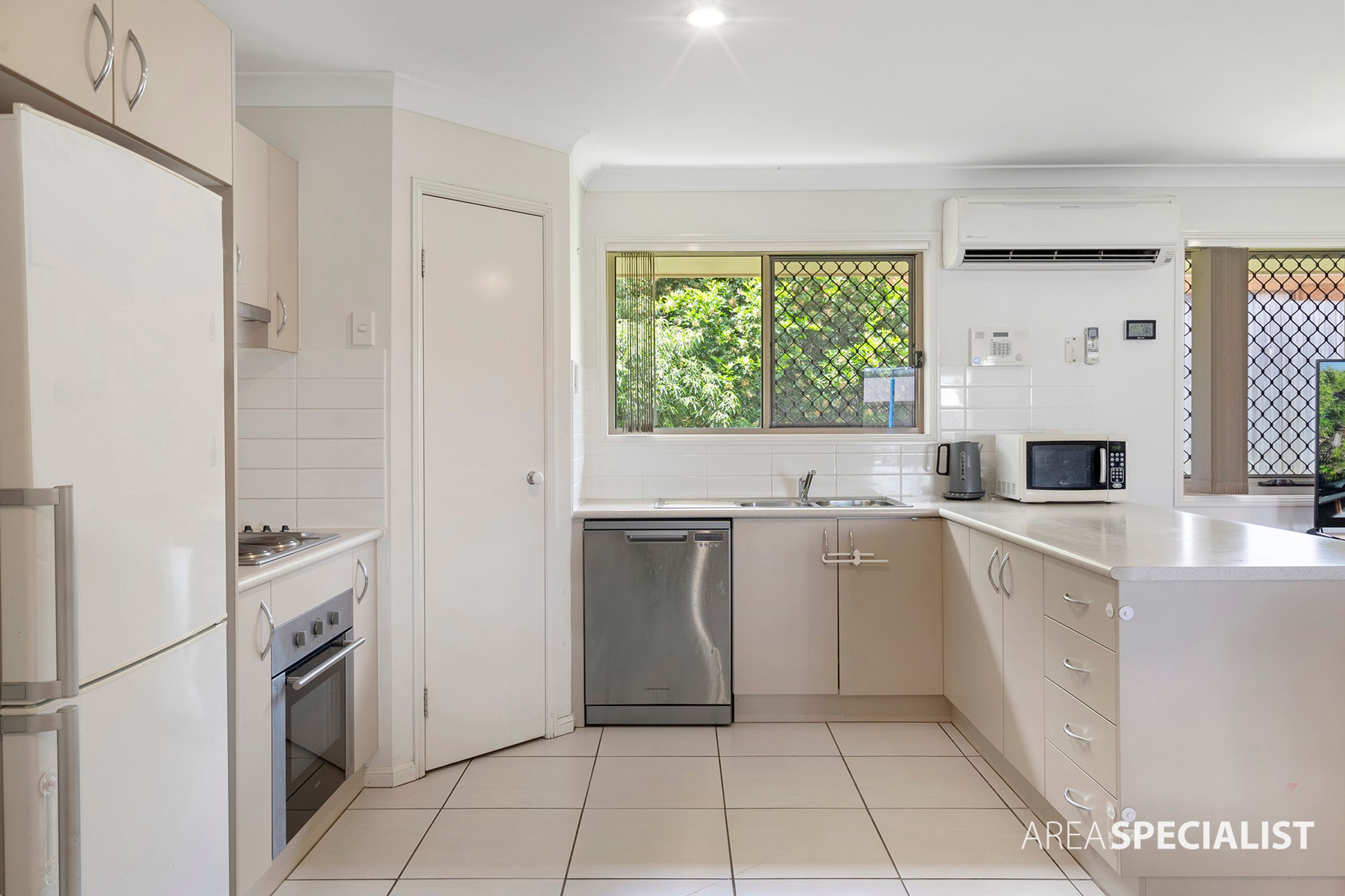 15 Hanover Drive, Pimpama, Pimpama - Thumbnail 6