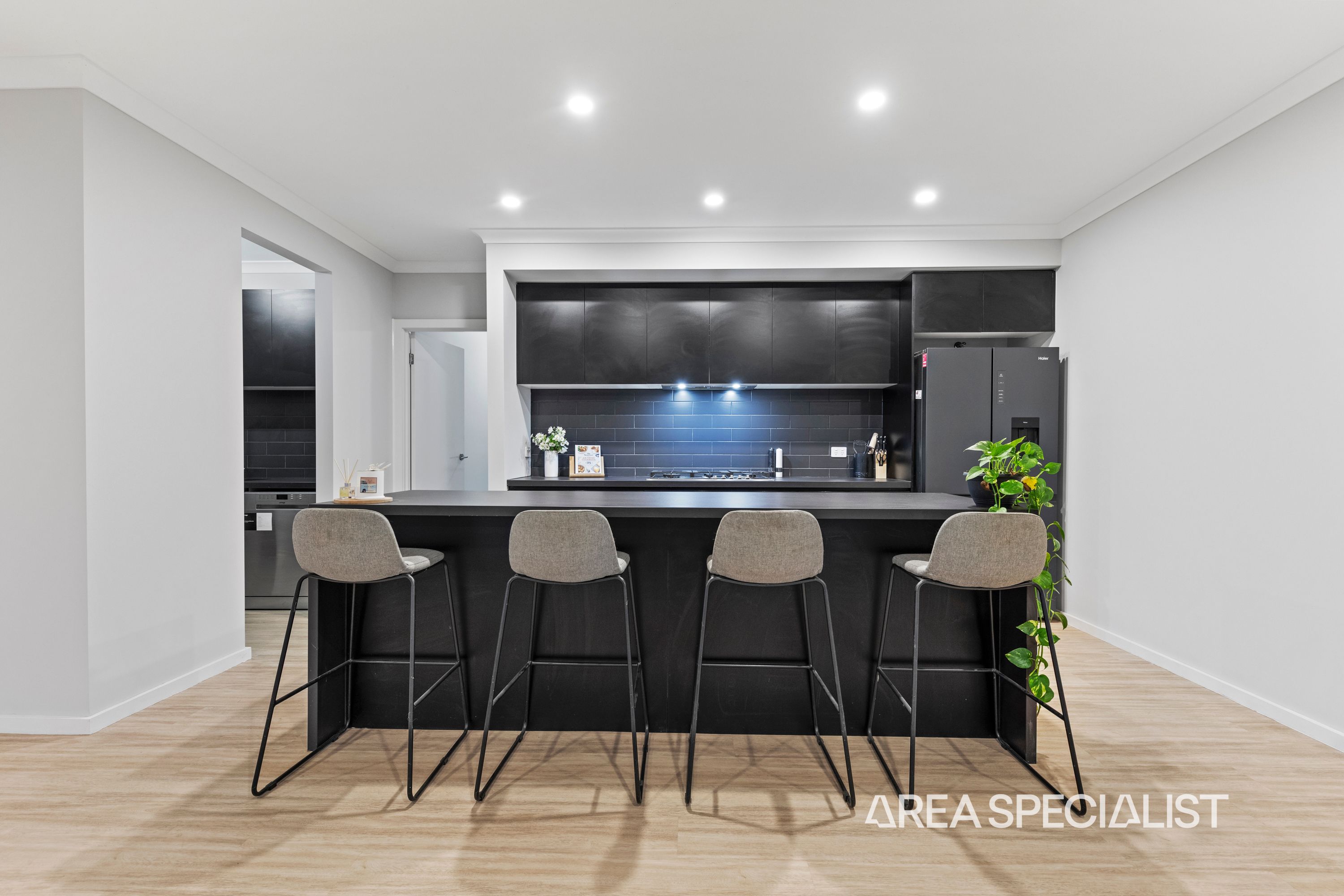 82 Langley Boulevard, Lang Lang - Thumbnail 5