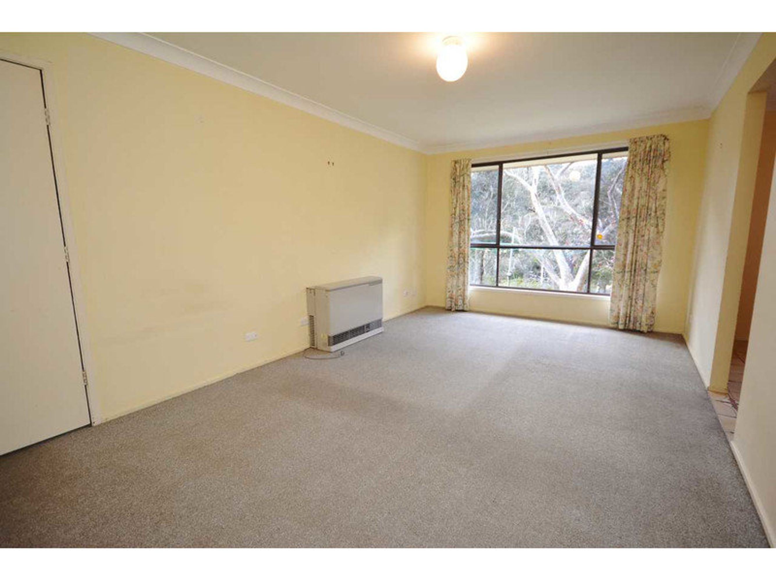 91 Seventh Avenue, Katoomba - Thumbnail 2