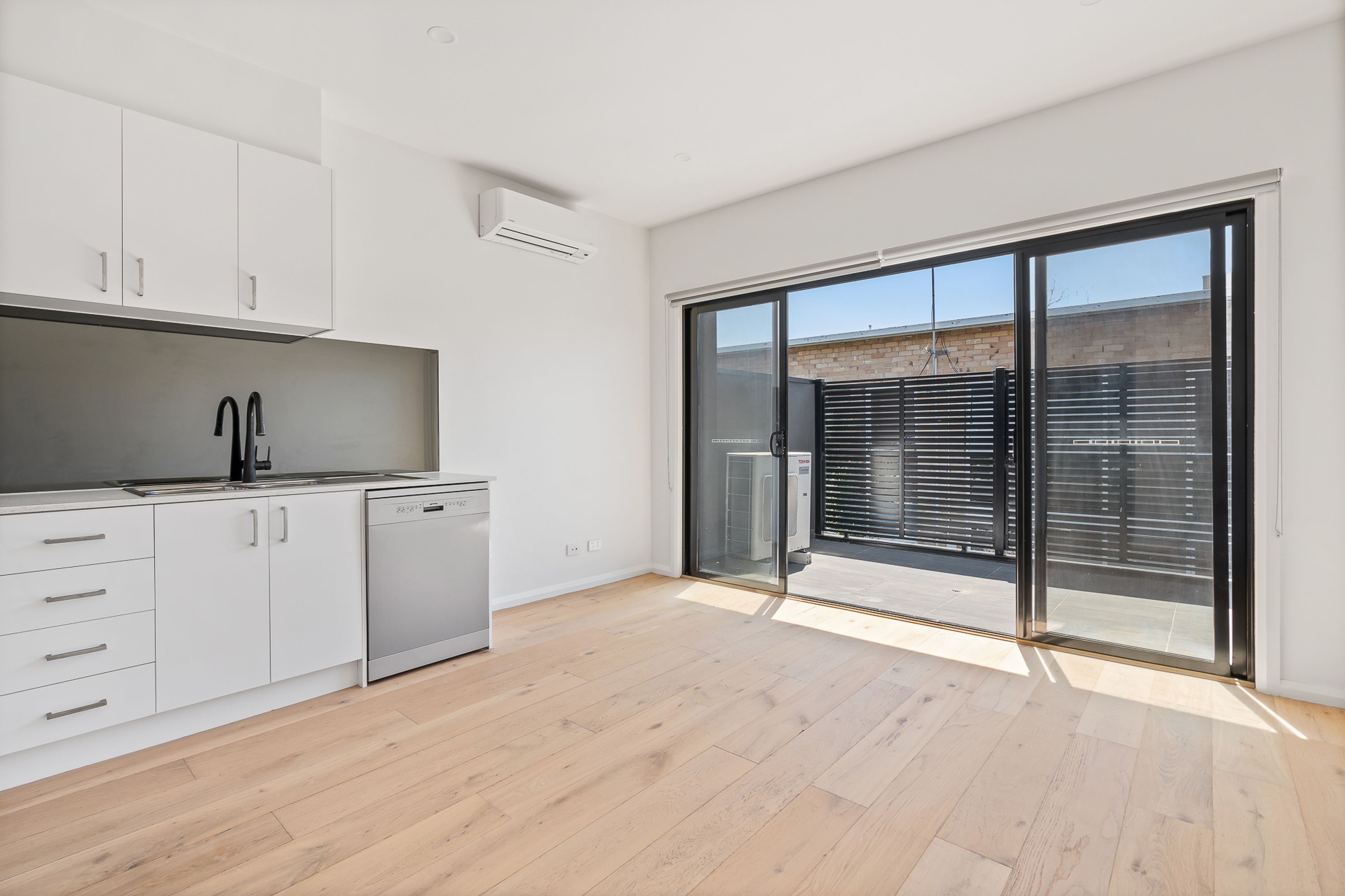 11/17 Bent Street, Bentleigh