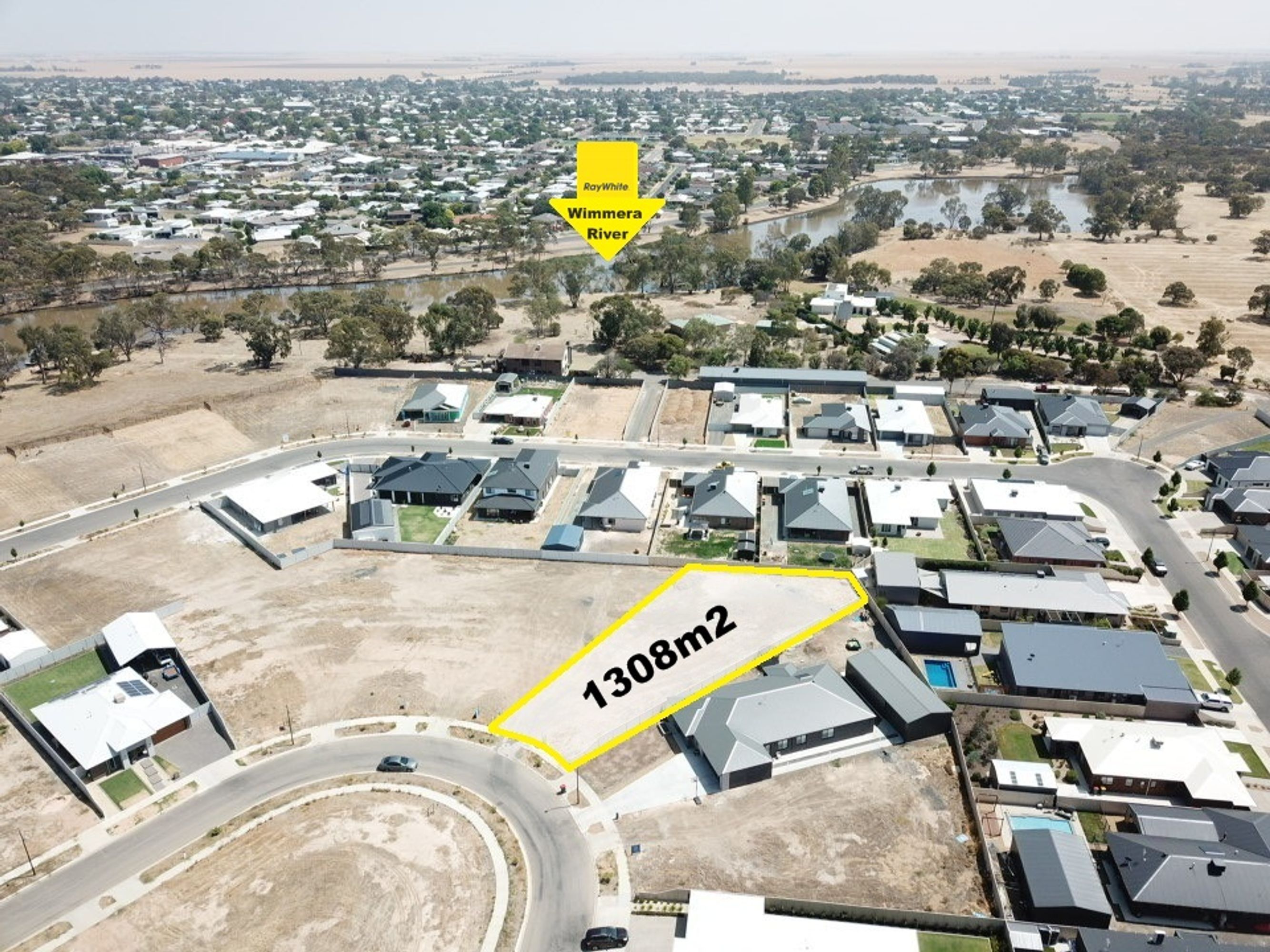 30 Dellar Crescent, Horsham VIC 3400