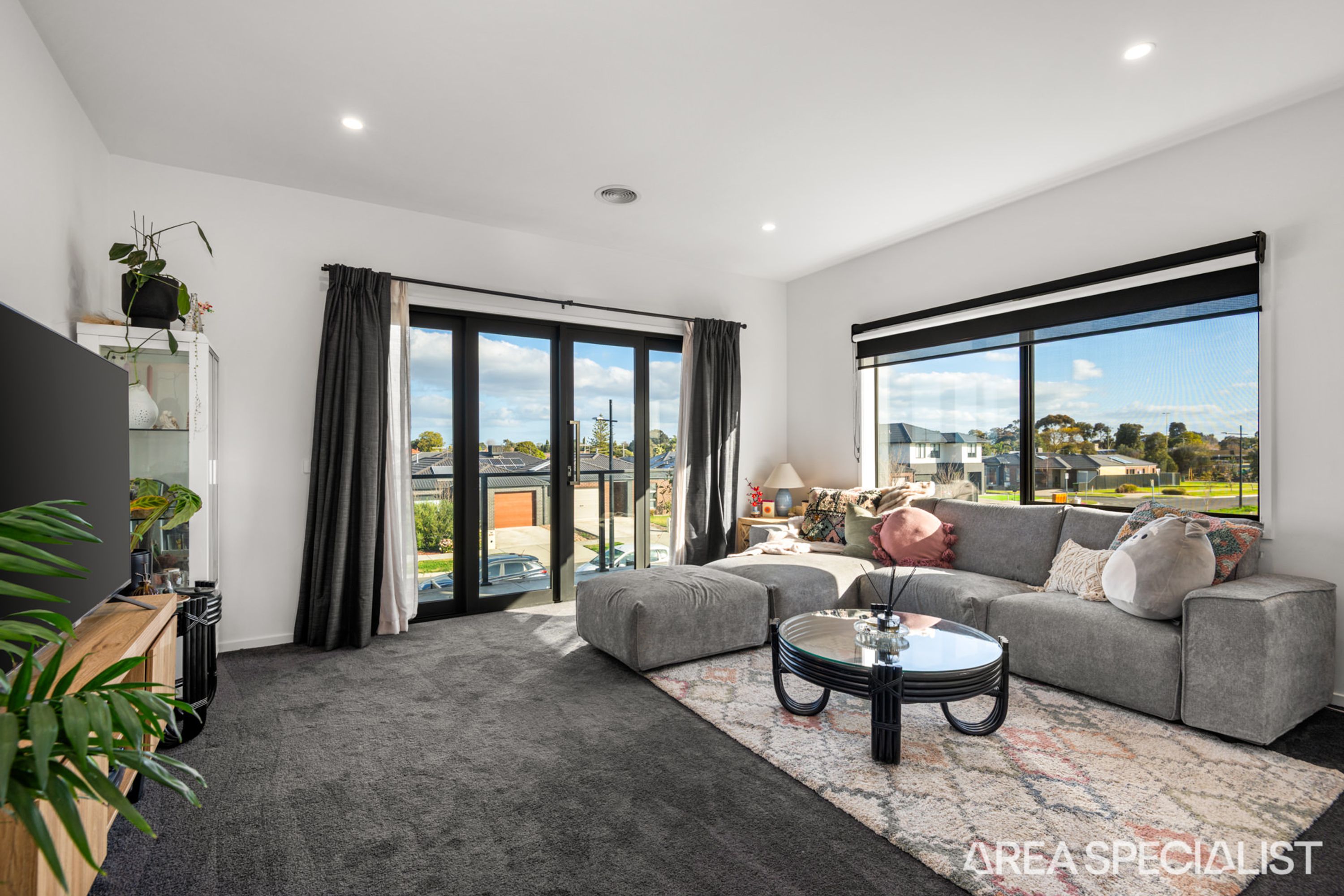 51 Navigator Drive, Corio VIC 3214, Corio - Thumbnail 2