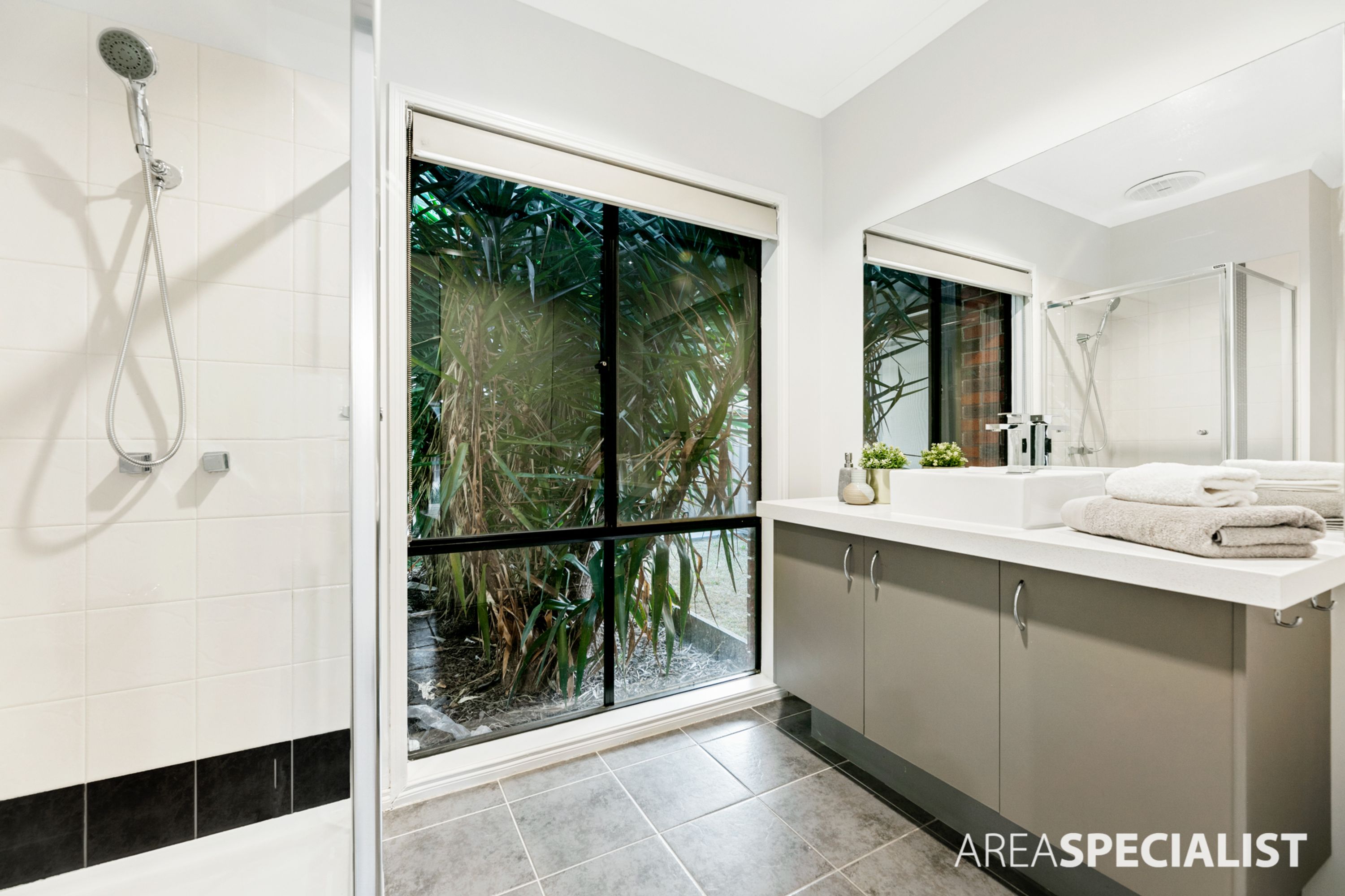 17 Dickerson Way, Caroline Springs VIC 3023, Caroline Springs - Thumbnail 7